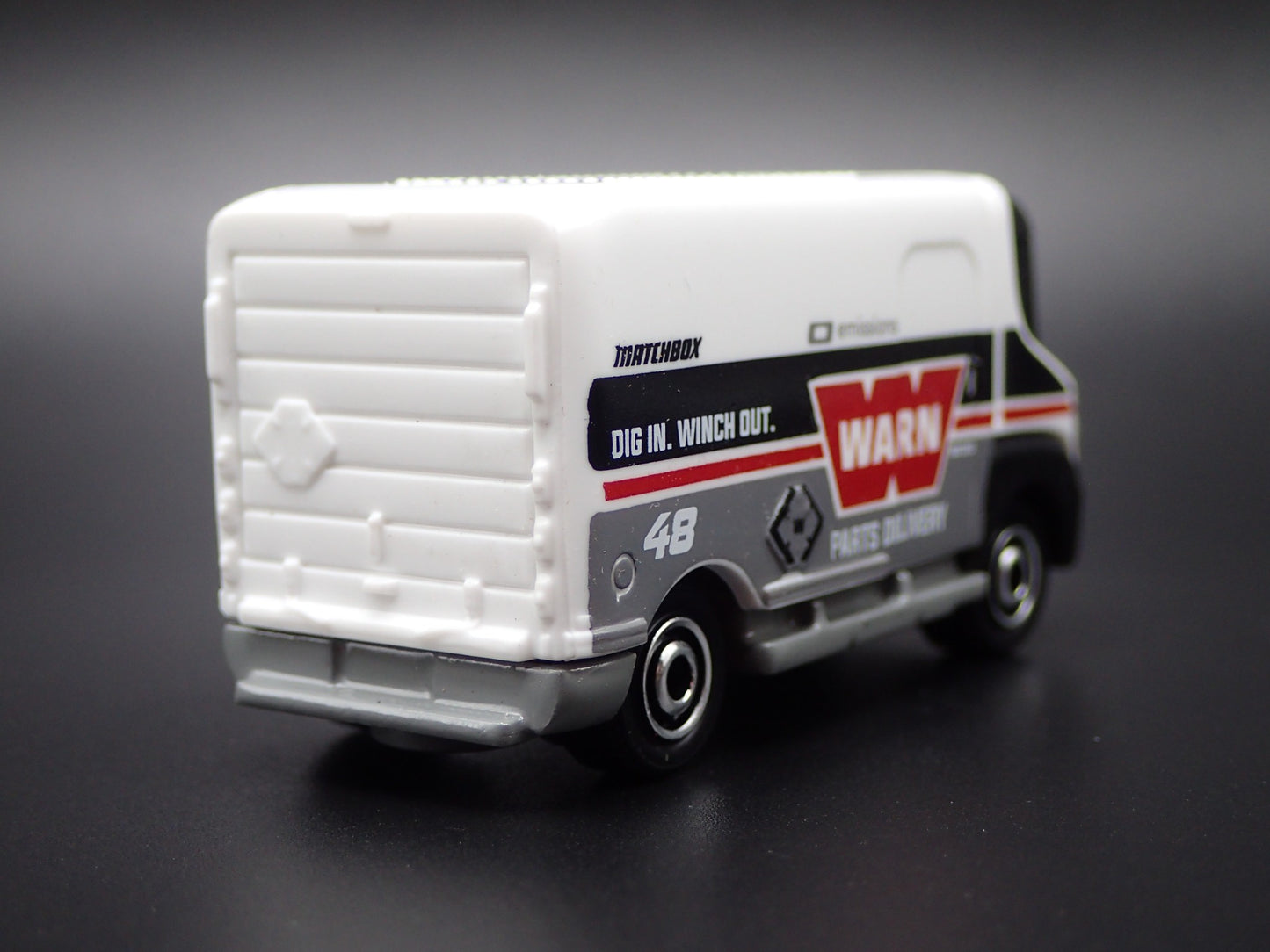 2009-2013 INTERNATIONAL eSTAR ELECTRIC VEHICLE VAN 1:64 SCALE DIECAST MODEL CAR