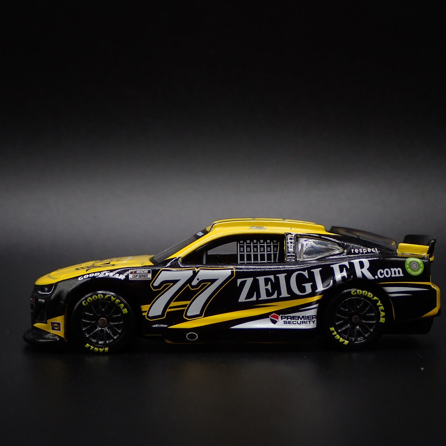 2024 24 CHEVY CAMARO ZL1 77 CARSON HOCEVAR ZEIGLER NASCAR 1:64 SCALE DIECAST CAR
