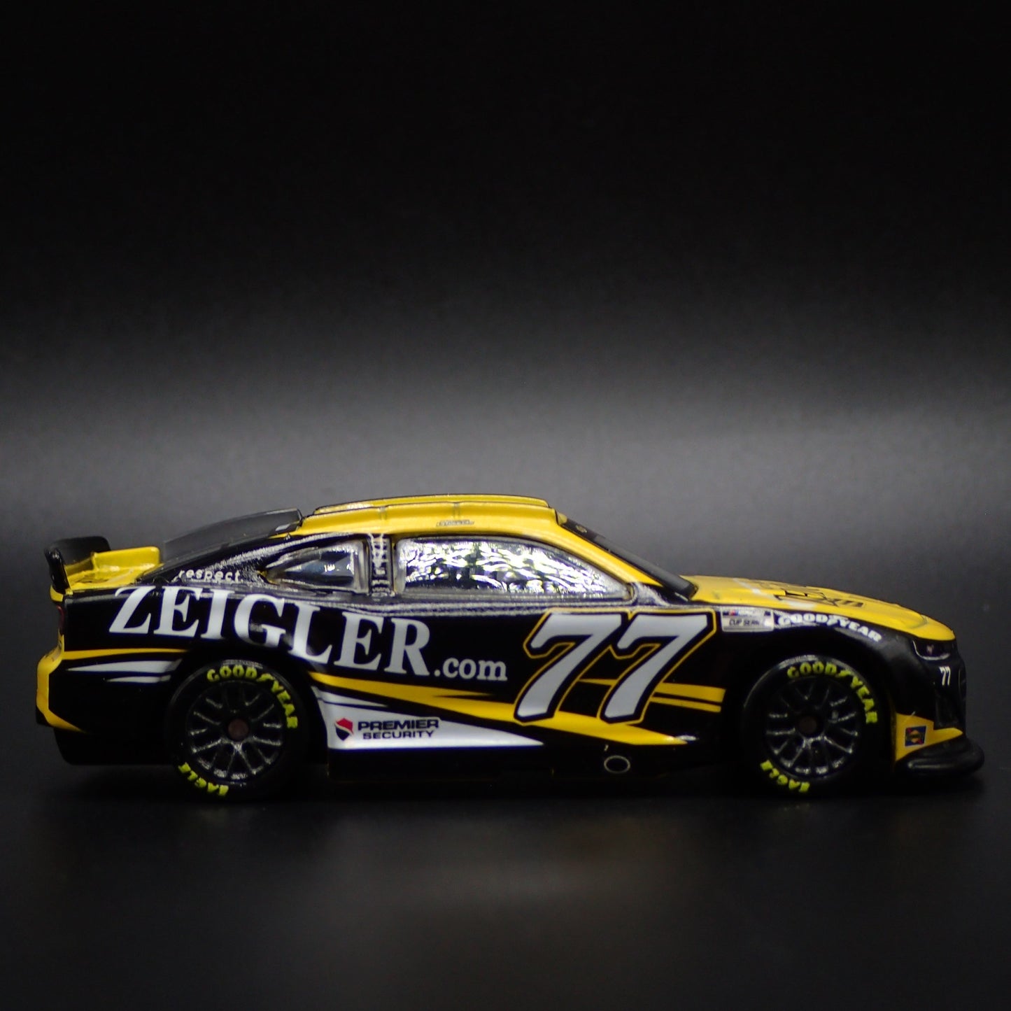 2024 24 CHEVY CAMARO ZL1 77 CARSON HOCEVAR ZEIGLER NASCAR 1:64 SCALE DIECAST CAR