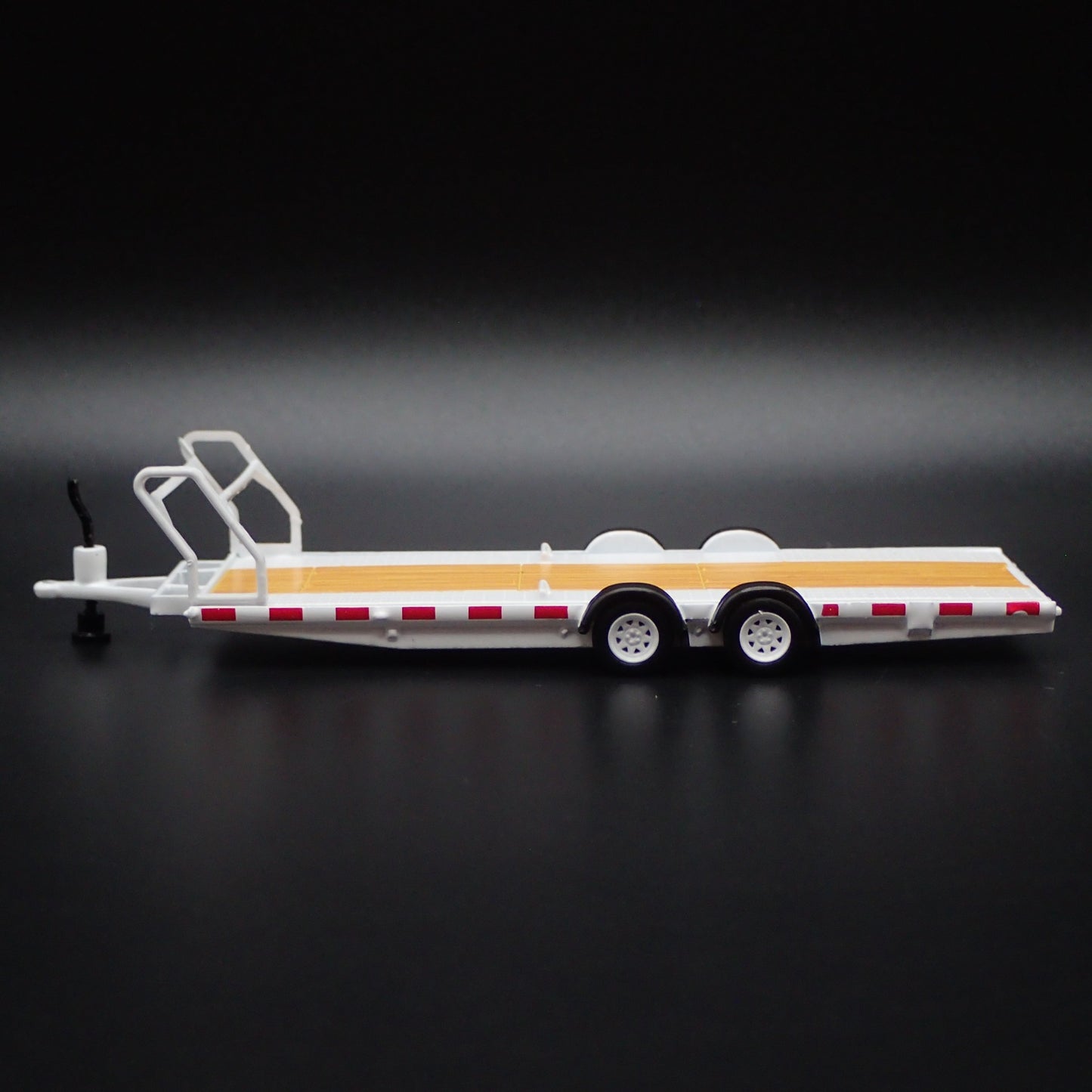 WHITE FLATBED CAR HAULER TRAILER 1:64 SCALE COLLECTIBLE DIORAMA PROP MODEL CAR