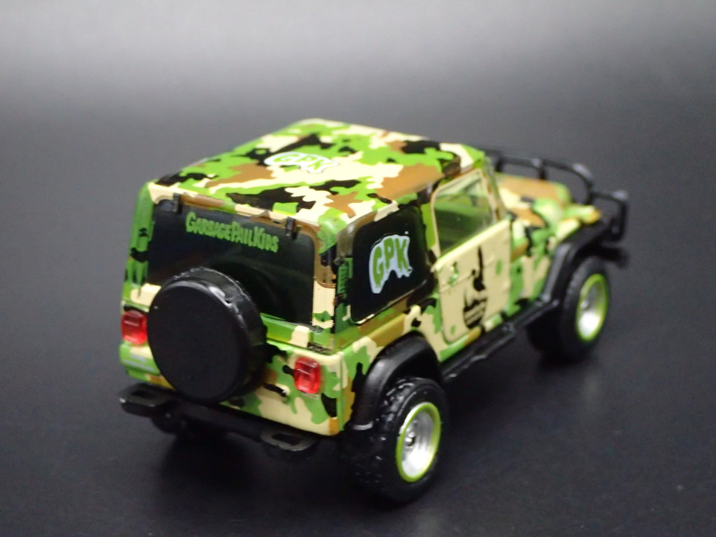 1986-1995 JEEP WRANGLER CJ7 YJ GPK CAMO 1:64 SCALE DIORAMA DIECAST MODEL CAR