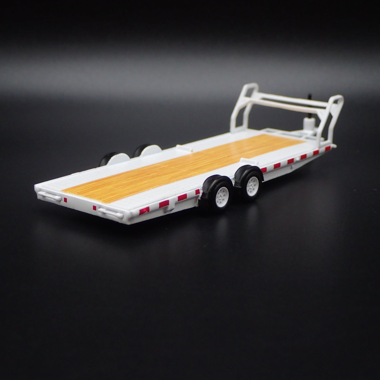 WHITE FLATBED CAR HAULER TRAILER 1:64 SCALE COLLECTIBLE DIORAMA PROP MODEL CAR