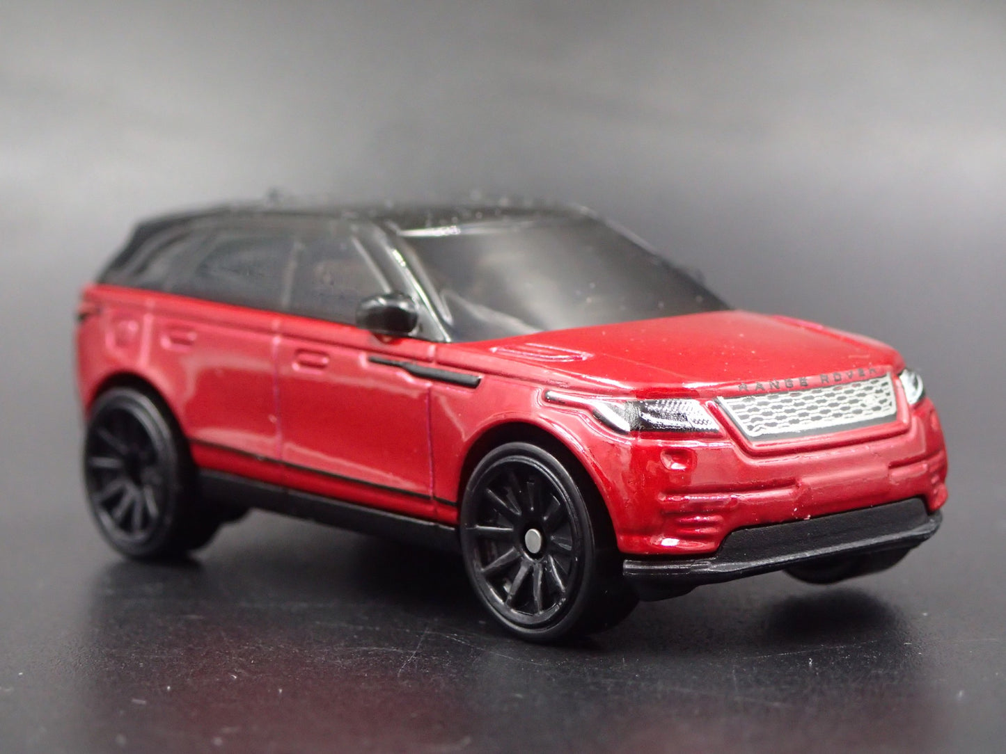 2017-2025 RANGE ROVER VELAR 1/64 SCALE COLLECTIBLE DIORAMA DIECAST MODEL CAR