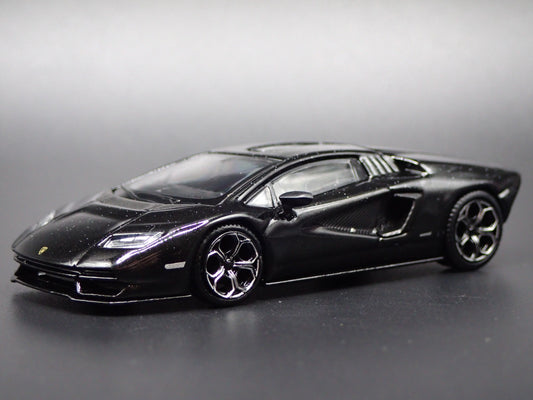 2021 21 LAMBORGHINI COUNTACH LPI 800-4 1:64 SCALE COLLECTIBLE DIECAST MODEL CAR