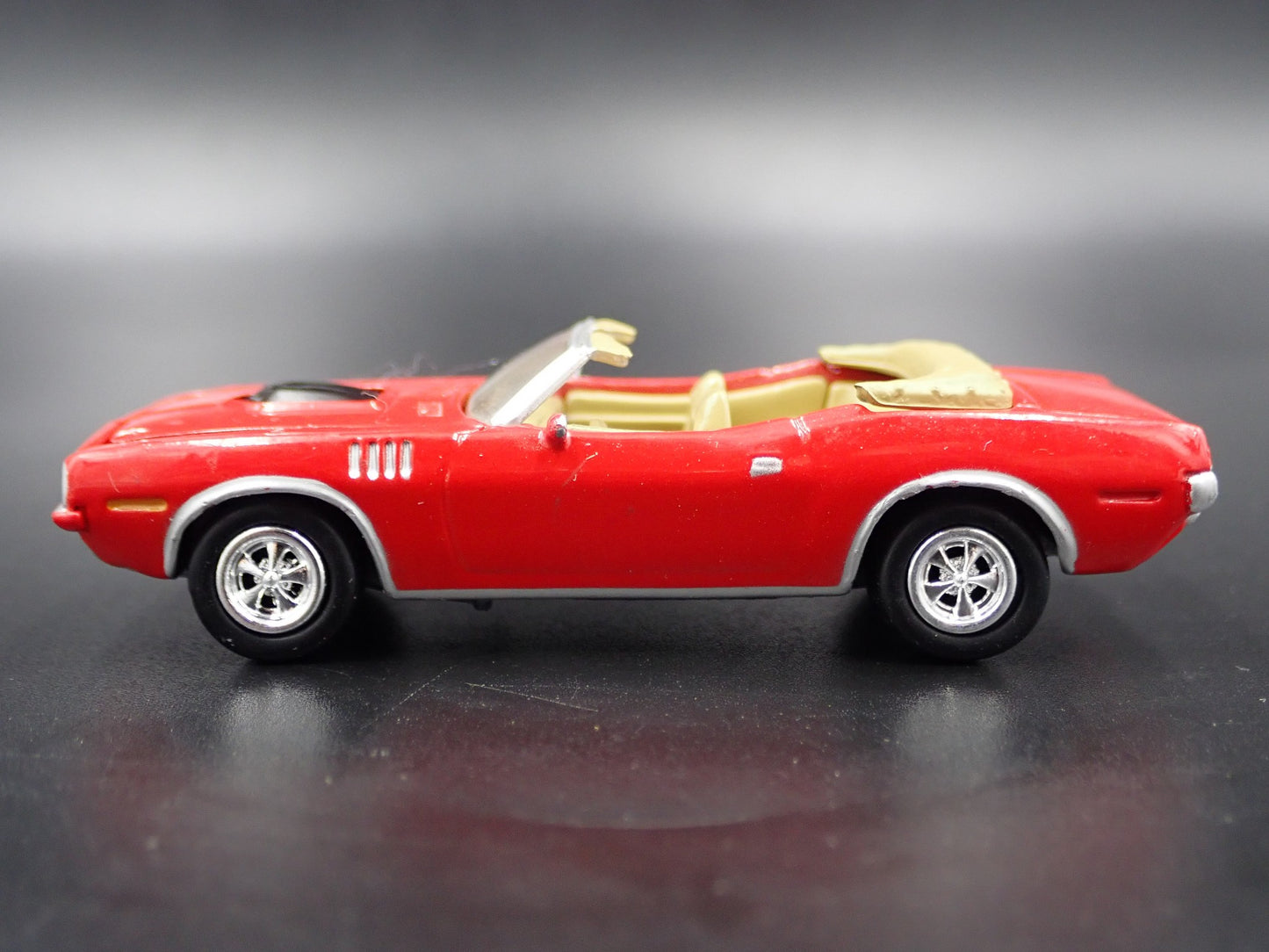 1971 71 PLYMOUTH HEMI CUDA CONVERTIBLE RED 1/64 SCALE LIMITED DIECAST MODEL CAR