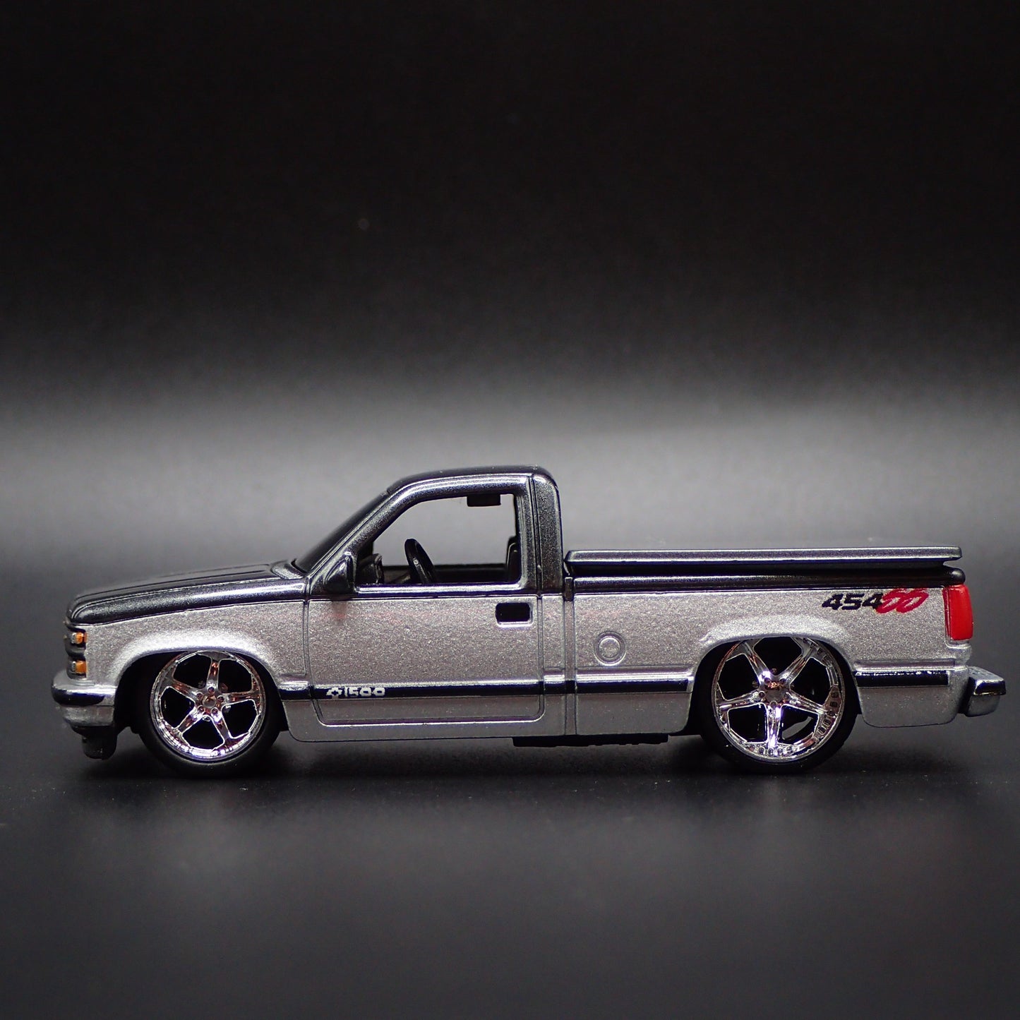 1993 93 CHEVY CHEVROLET SS 454 PICKUP TRUCK OBS 1:64 SCALE DIECAST MODEL CAR