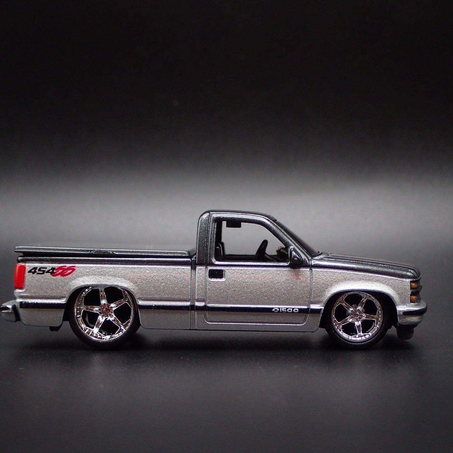1993 93 CHEVY CHEVROLET SS 454 PICKUP TRUCK OBS 1:64 SCALE DIECAST MODEL CAR