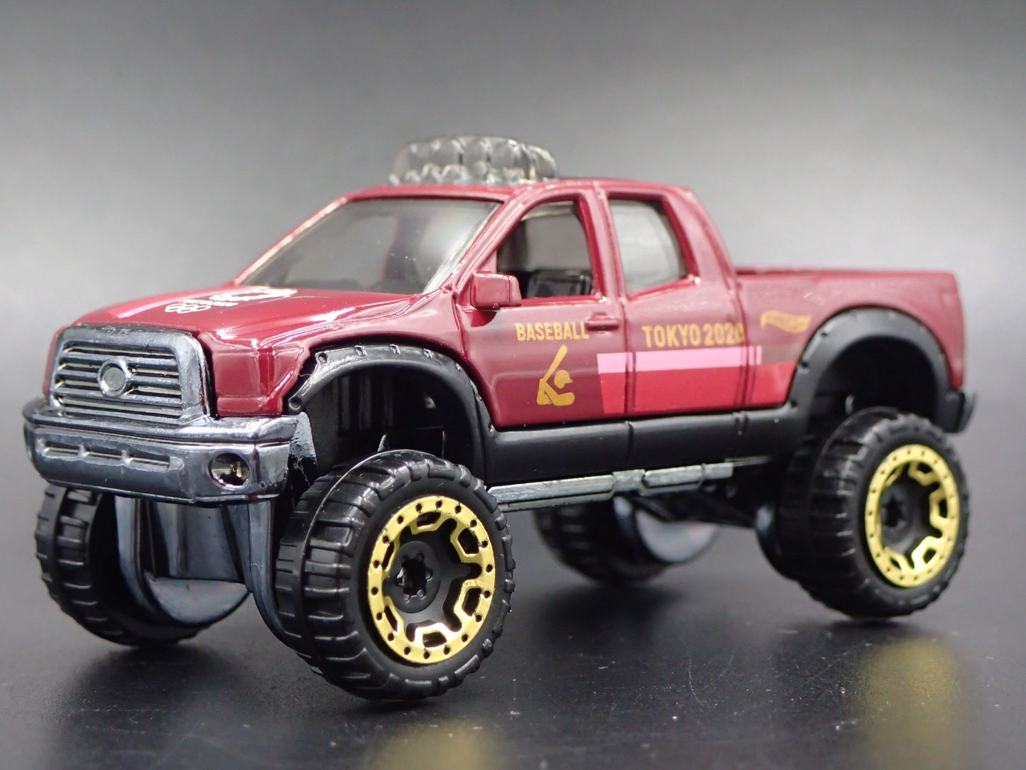 2007-2021 TOYOTA TUNDRA  4X4 PICKUP TRUCK 1/64 SCALE DIORAMA DIECAST MODEL CAR