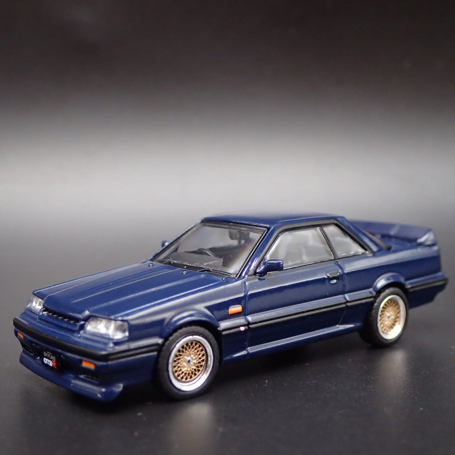 1985-1989 NISSAN SKYLINE GTS-R JDM RARE 1:64 SCALE DIORAMA DIECAST MODEL CAR