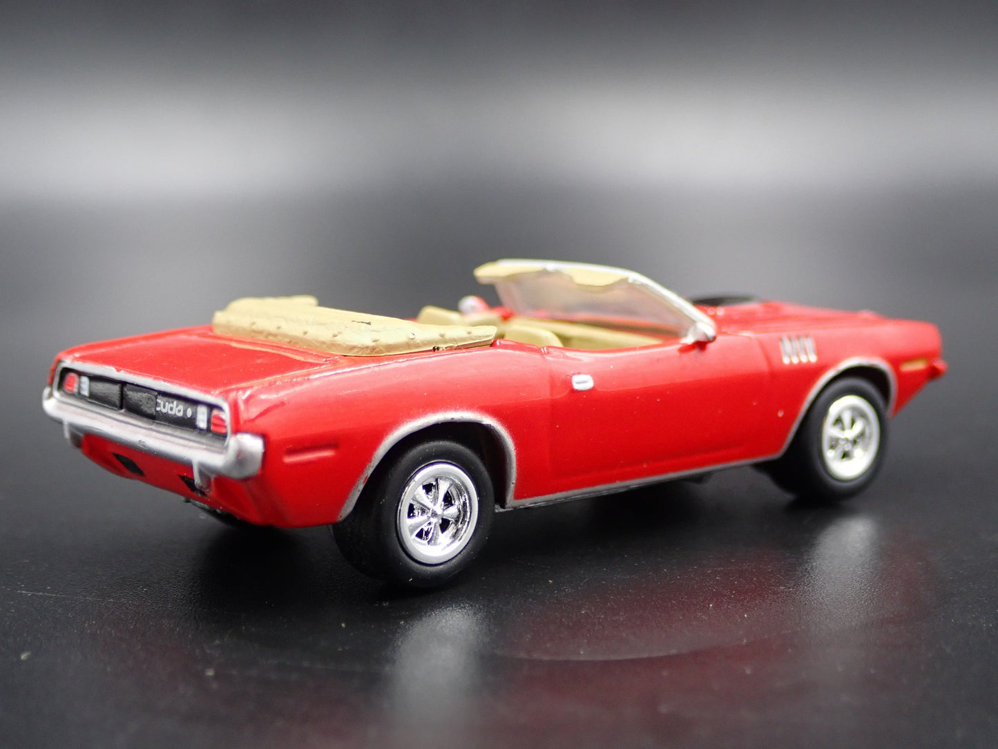 1971 71 PLYMOUTH HEMI CUDA CONVERTIBLE RED 1/64 SCALE LIMITED DIECAST MODEL CAR