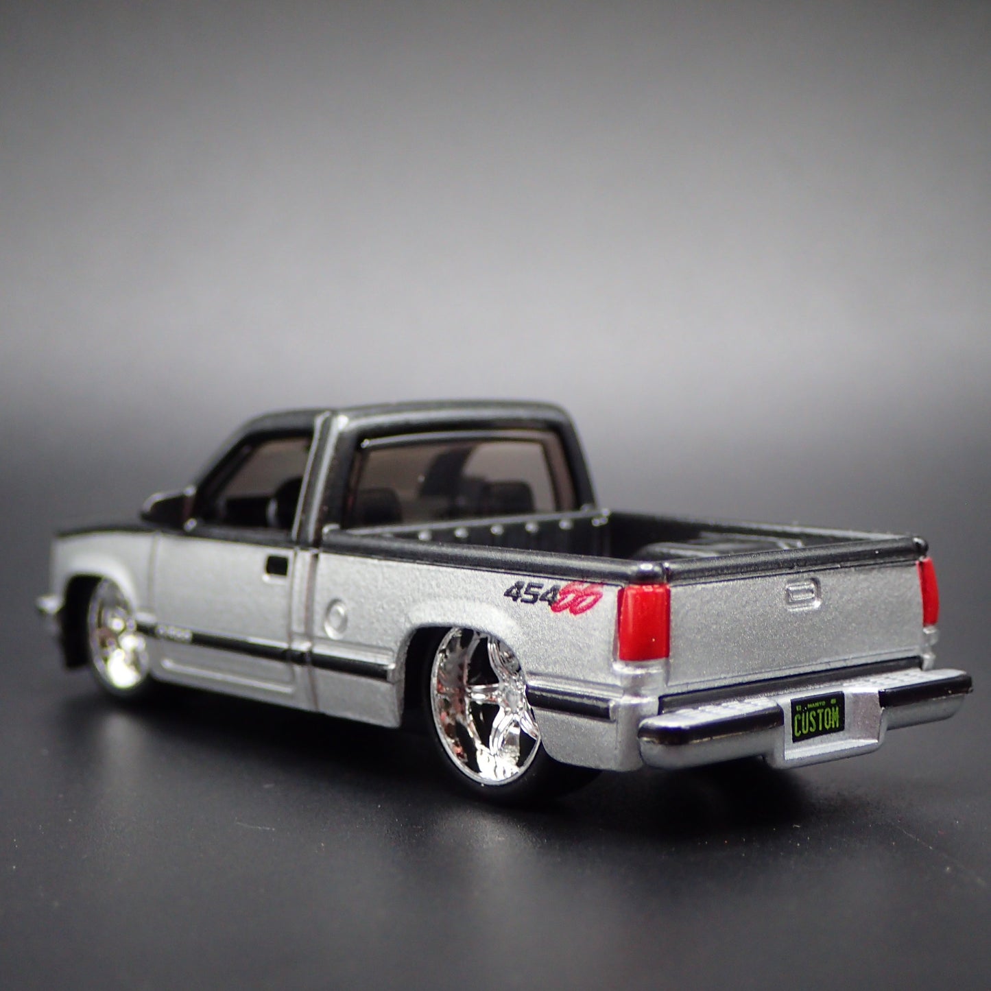 1993 93 CHEVY CHEVROLET SS 454 PICKUP TRUCK OBS 1:64 SCALE DIECAST MODEL CAR