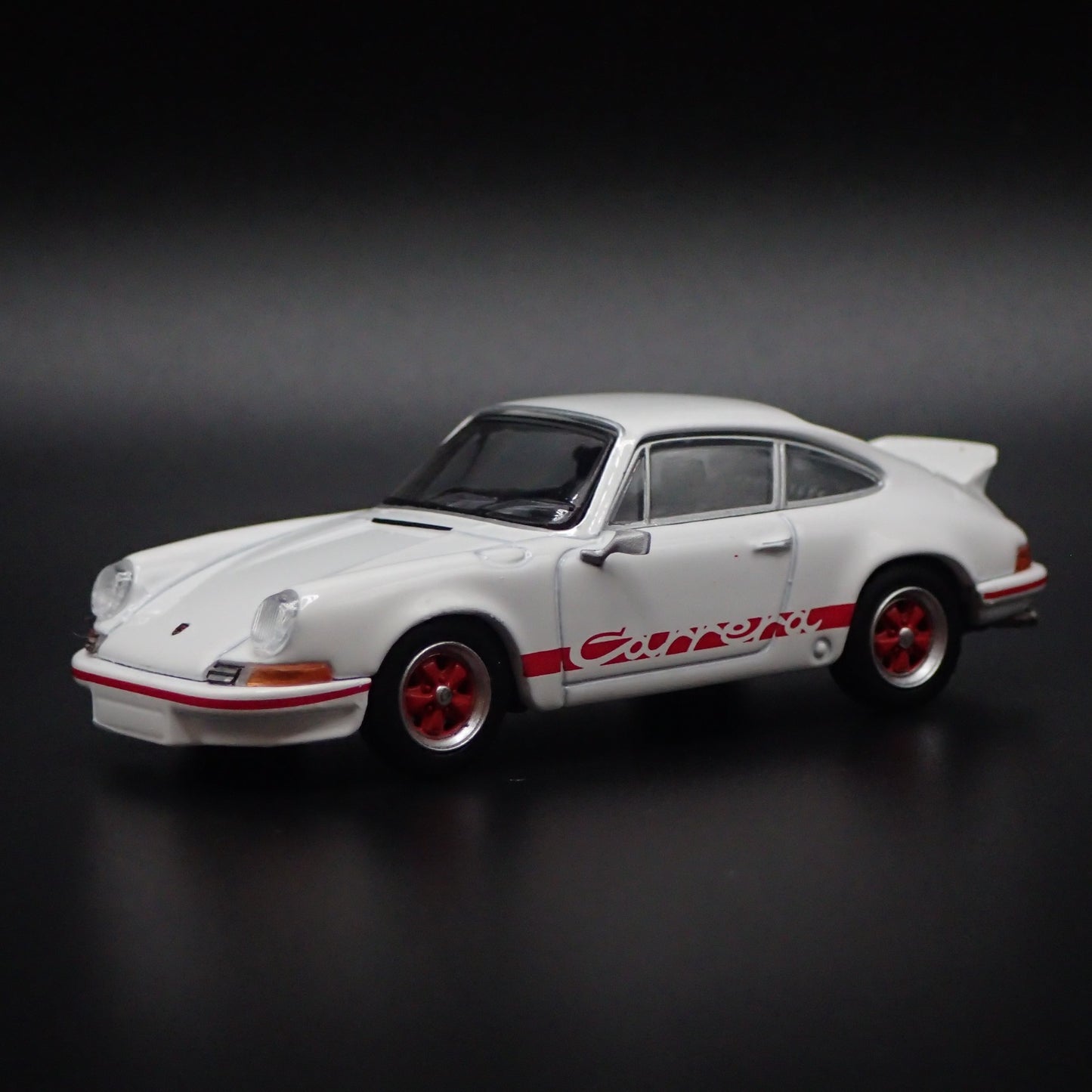 1973-1977 PORSCHE 911 CARRERA RS 2.7 1:64 SCALE COLLECTIBLE DIECAST MODEL CAR