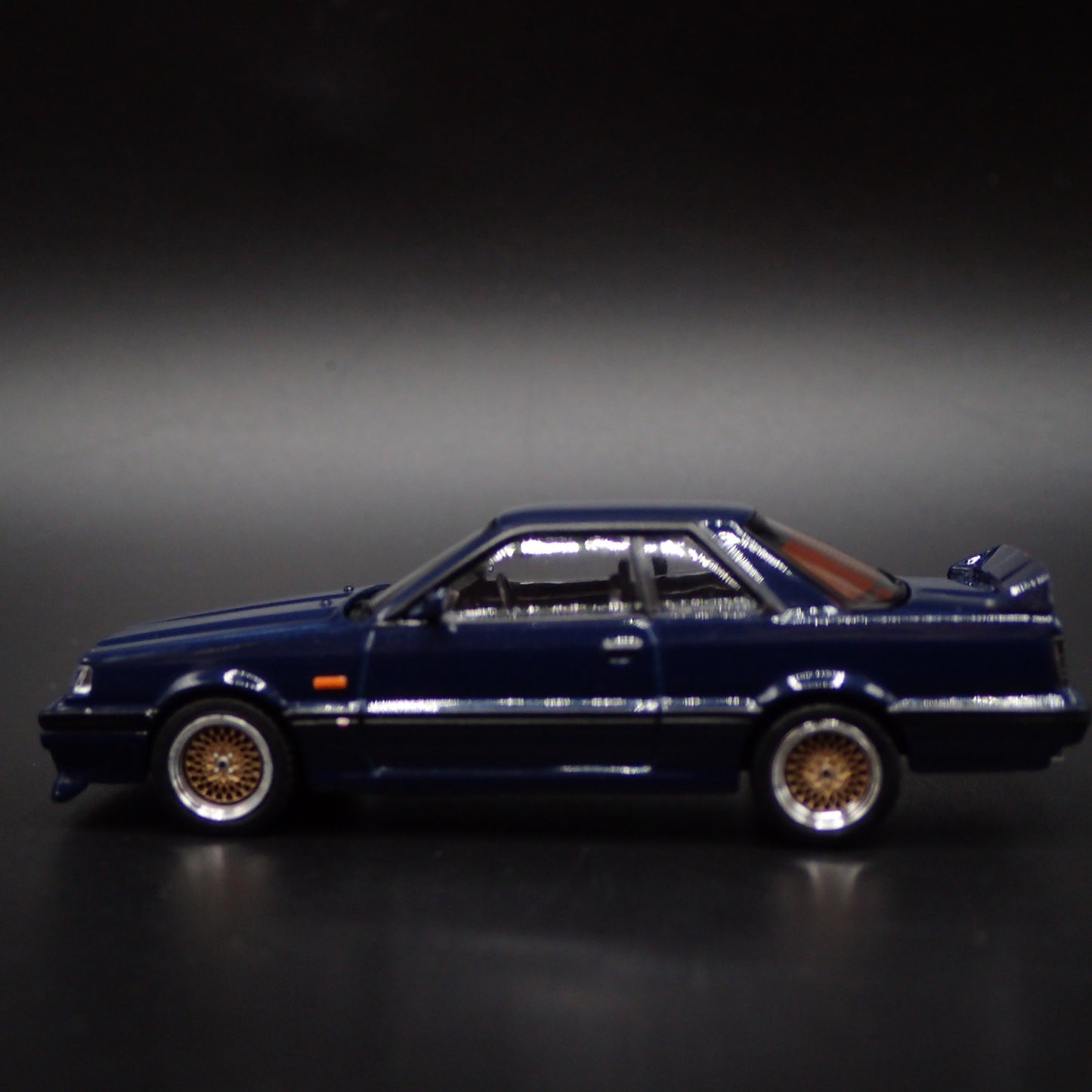 1985-1989 NISSAN SKYLINE GTS-R JDM RARE 1:64 SCALE DIORAMA DIECAST MODEL CAR