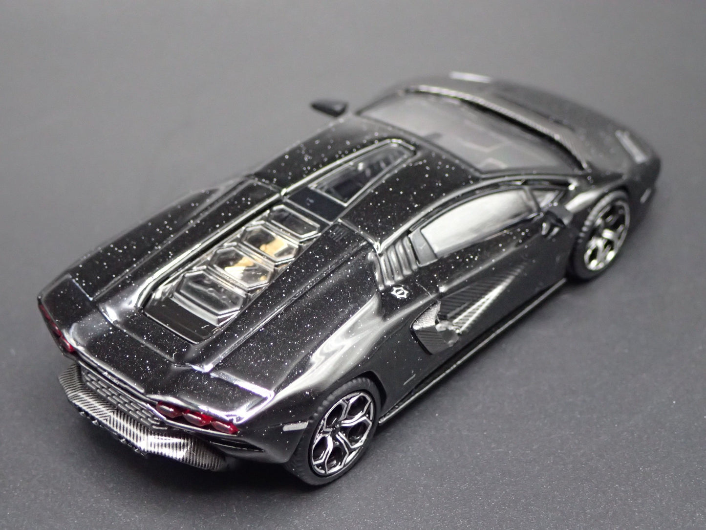 2021 21 LAMBORGHINI COUNTACH LPI 800-4 1:64 SCALE COLLECTIBLE DIECAST MODEL CAR