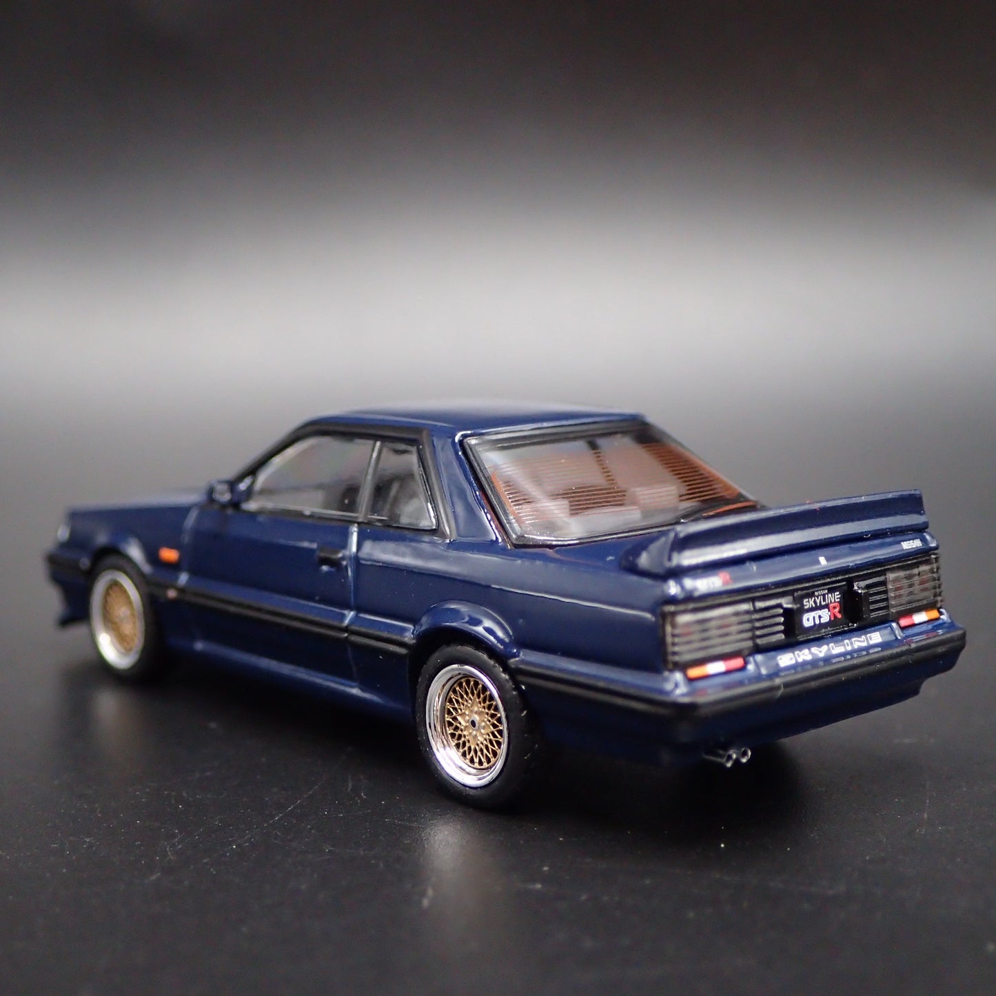 1985-1989 NISSAN SKYLINE GTS-R JDM RARE 1:64 SCALE DIORAMA DIECAST MODEL CAR