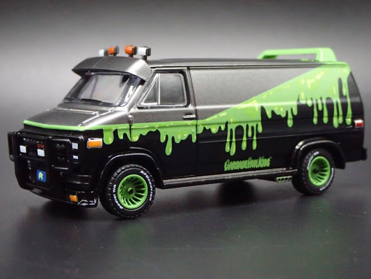 1983 83 GMC VANDURA VAN BLACK GPK 1/64 SCALE COLLECTIBLE DIECAST MODEL CAR