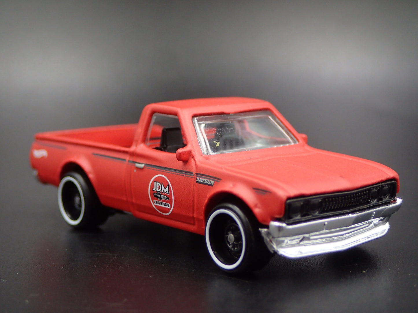 1973-1979 DATSUN 620 PICKUP TRUCK JDM RED 1:64 SCALE DIORAMA DIECAST MODEL CAR