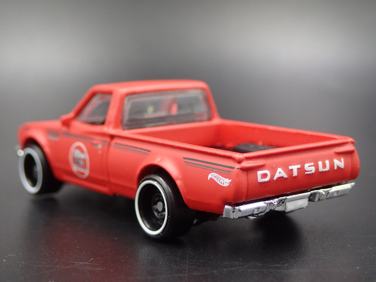 1973-1979 DATSUN 620 PICKUP TRUCK JDM RED 1:64 SCALE DIORAMA DIECAST MODEL CAR
