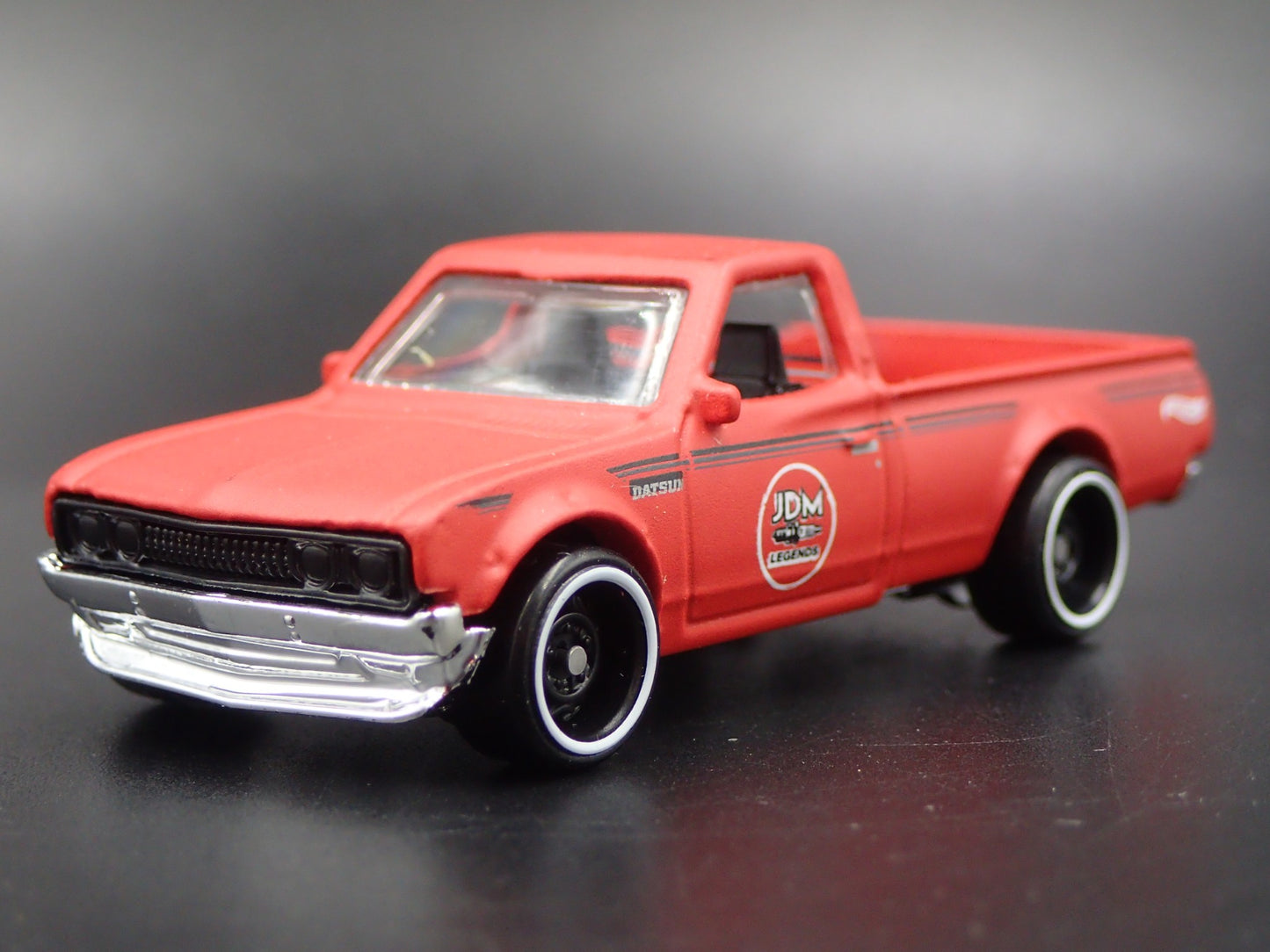 1973-1979 DATSUN 620 PICKUP TRUCK JDM RED 1:64 SCALE DIORAMA DIECAST MODEL CAR