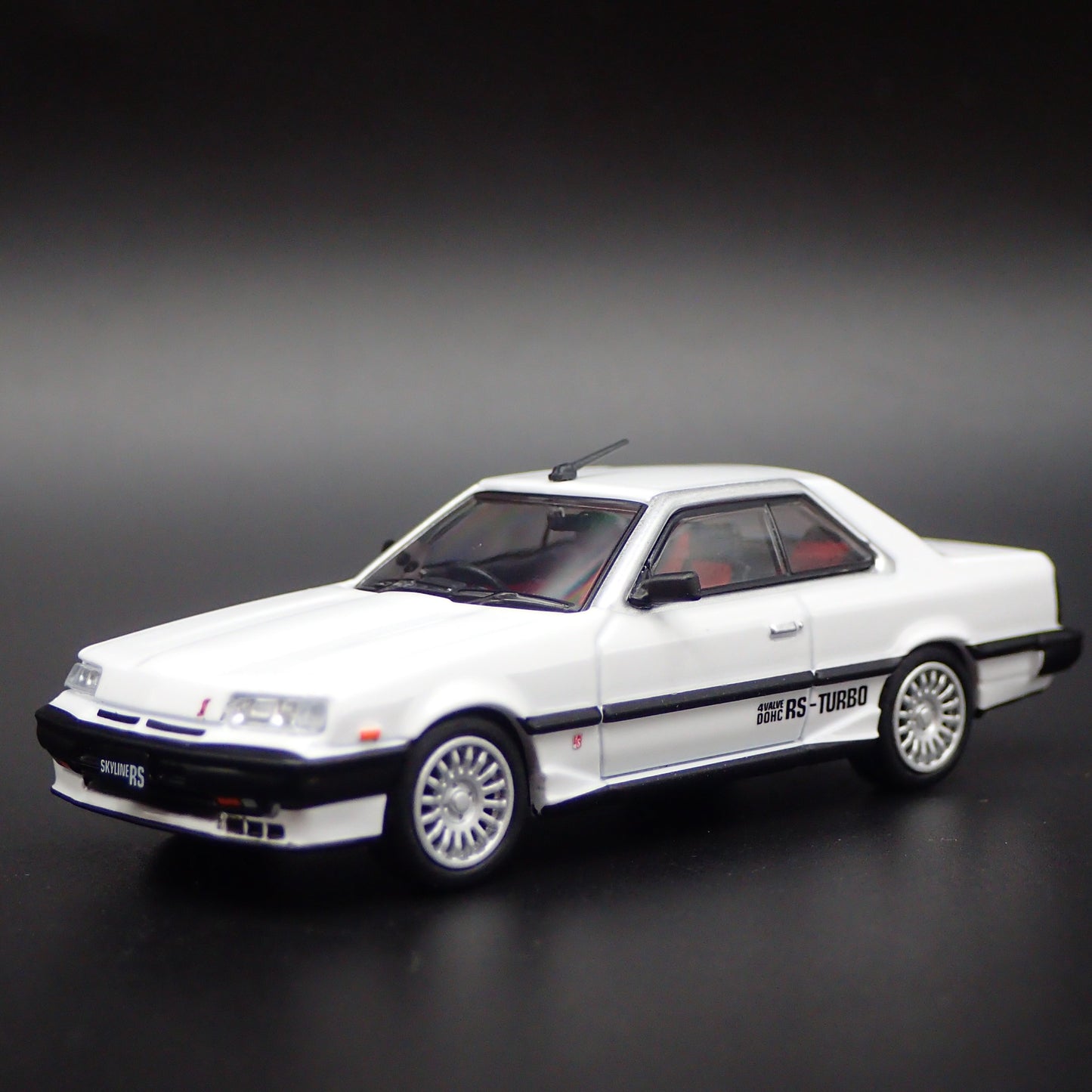 1981-1985 NISSAN SKYLINE 2000 RS-X TURBO DR30 R30 JDM 1:64 DIECAST MODEL CAR