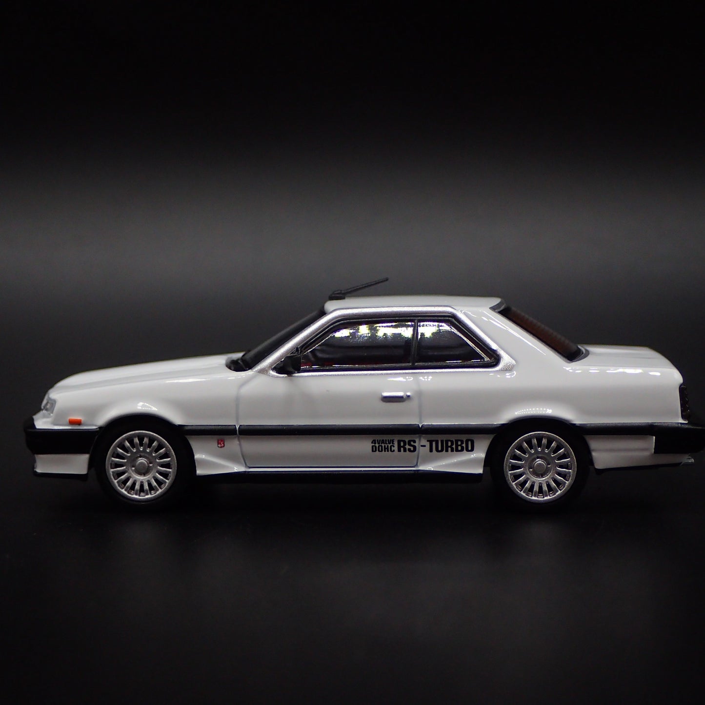 1981-1985 NISSAN SKYLINE 2000 RS-X TURBO DR30 R30 JDM 1:64 DIECAST MODEL CAR