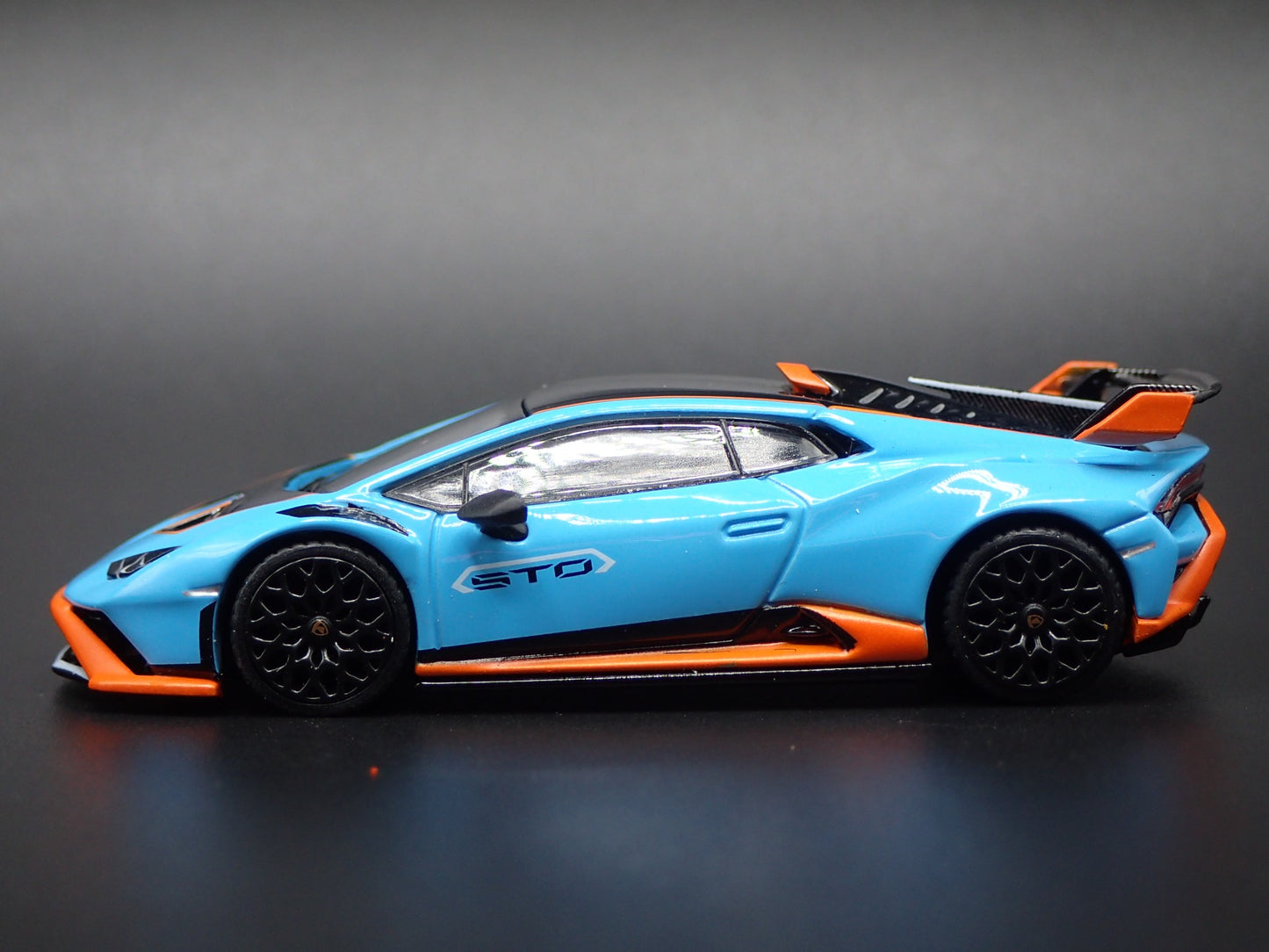 2021-2024 LAMBORGHINI HURACAN STO COUPE SUPER CAR 1:64 SCALE DIECAST MODEL CAR