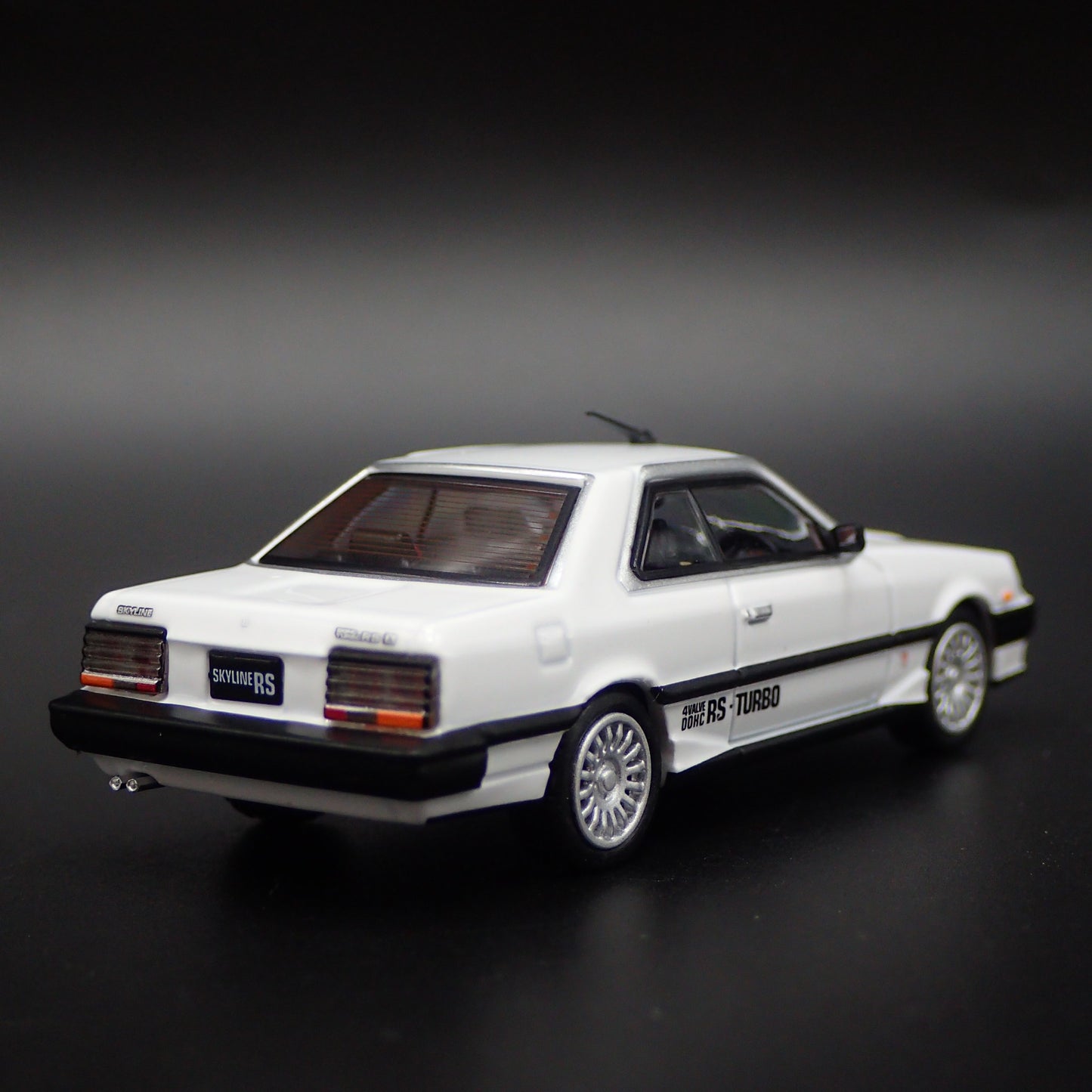 1981-1985 NISSAN SKYLINE 2000 RS-X TURBO DR30 R30 JDM 1:64 DIECAST MODEL CAR