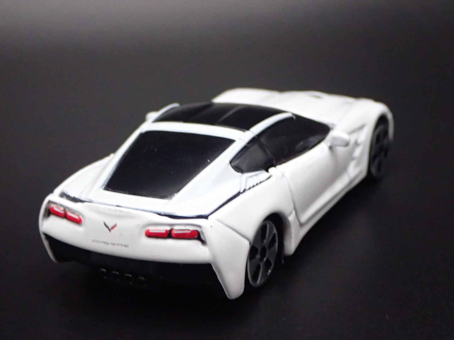 2014-2019 CHEVY CHEVROLET CORVETTE C7 WHITE 1/64 SCALE DIORAMA DIECAST MODEL CAR