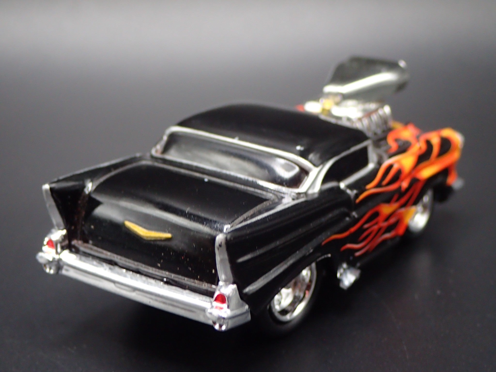 ダイキャストカーCHEVROLET 1957BEL AIR Amazon.com: KiNSMART 1957 Chevy Bel Air Coupe 1:40 Scale 5