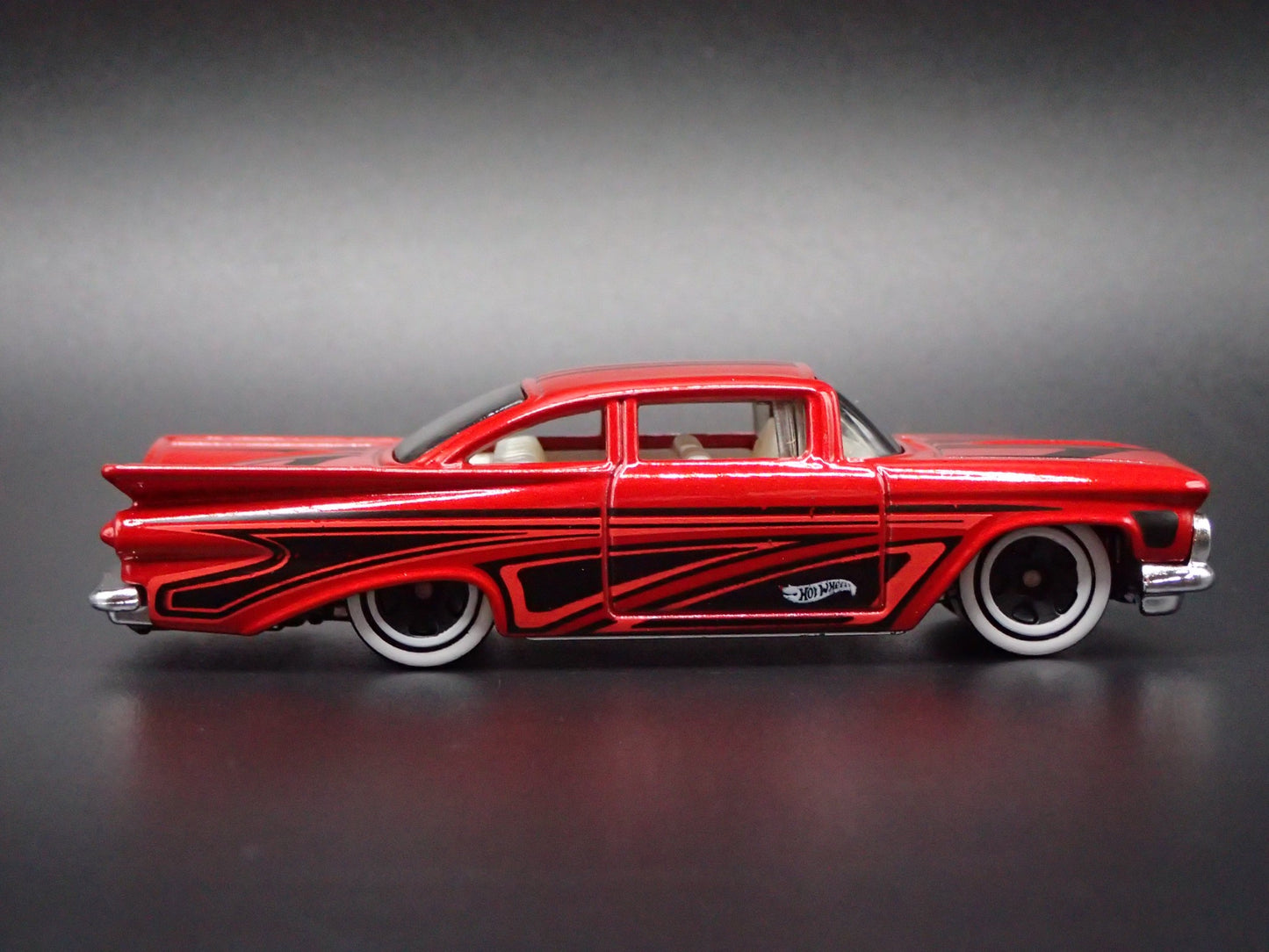 1959 59 CHEVY CHEVROLET IMPALA 1:64 SCALE COLLECTIBLE DIORAMA DIECAST MODEL CAR