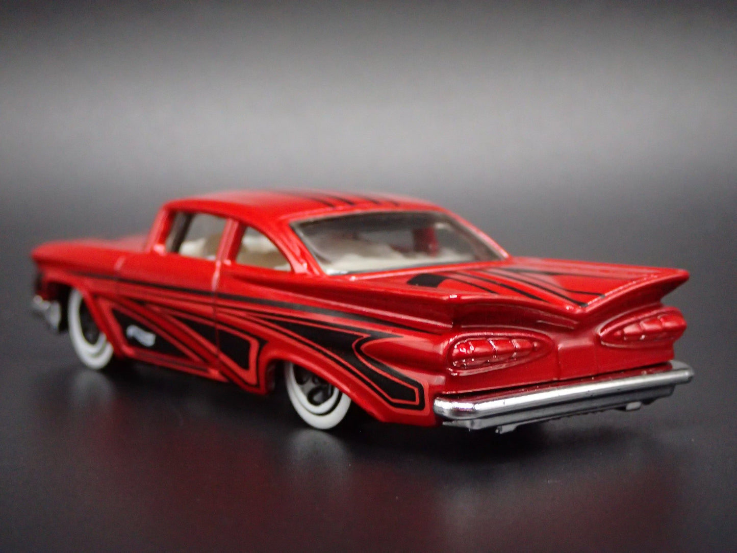 1959 59 CHEVY CHEVROLET IMPALA 1:64 SCALE COLLECTIBLE DIORAMA DIECAST MODEL CAR