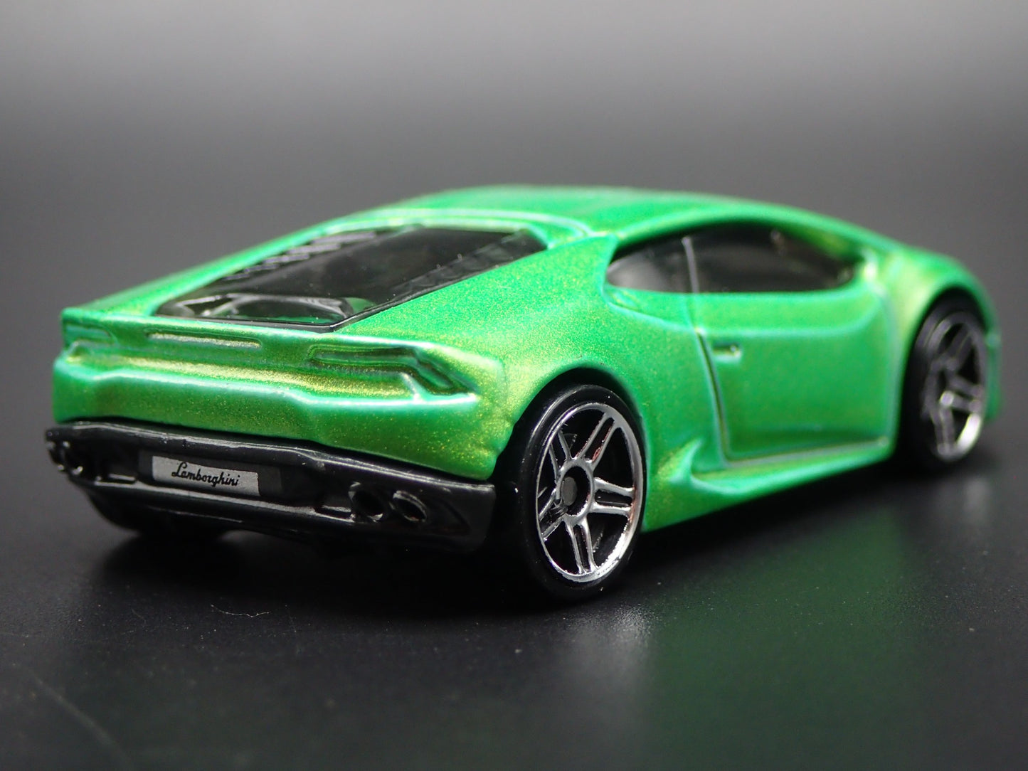 2014-2019 LAMBORGHINI HURACAN LP 610-4 SUPER CAR 1:64 SCALE DIECAST MODEL CAR