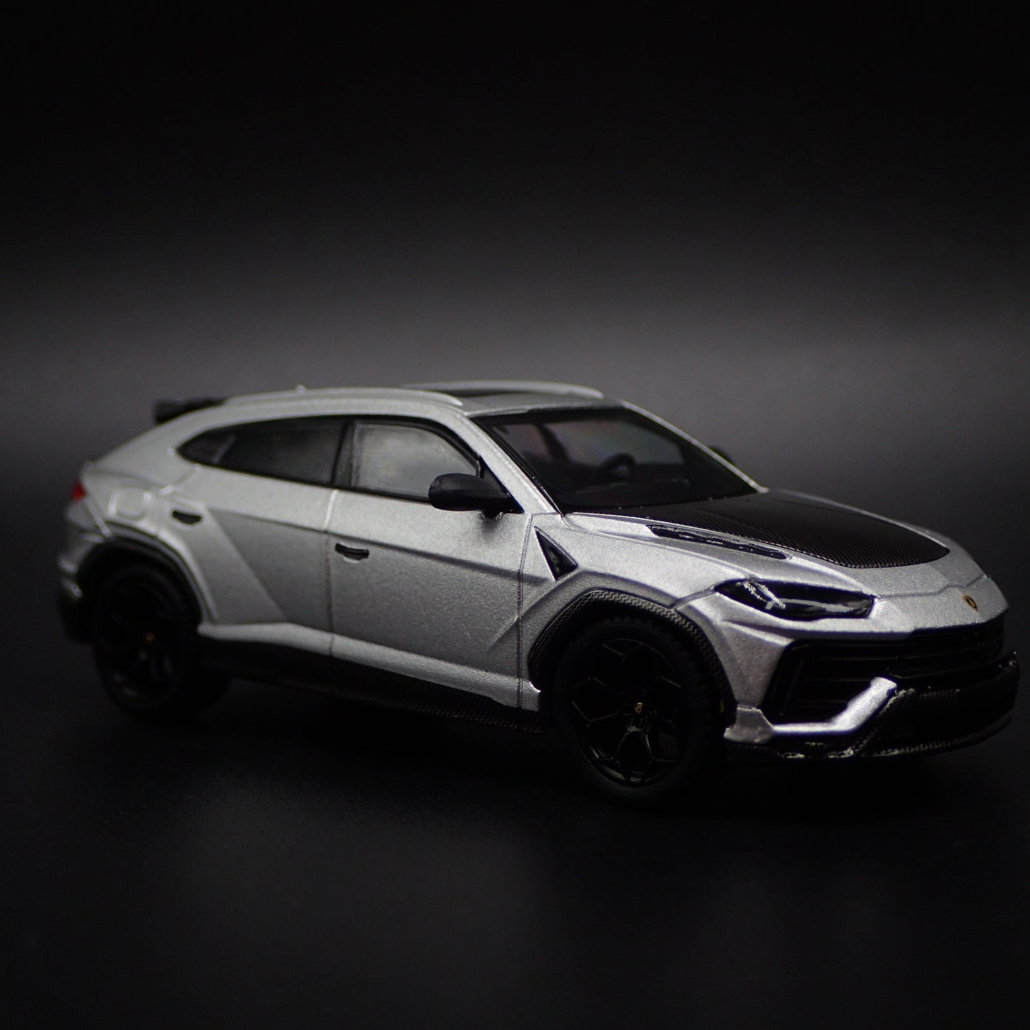 2022-2025 LAMBORGHINI URUS PERFORMANTE SILVER 1:64 SCALE DIECAST MODEL CAR