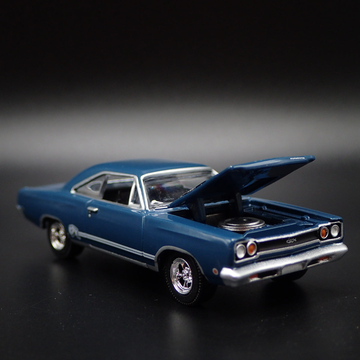 1968 68 PLYMOUTH GTX HEMI GPK 1:64 SCALE COLLECTIBLE DIORAMA DIECAST MODEL CAR-Burning Rubber Toy Company