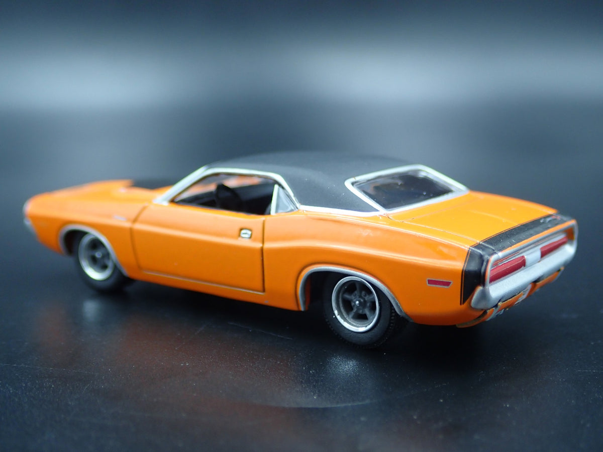 1970 70 DODGE CHALLENGER R/T RARE 1:64 SCALE COLLECTIBLE DIECAST MODEL CAR-Burning Rubber Toy Company