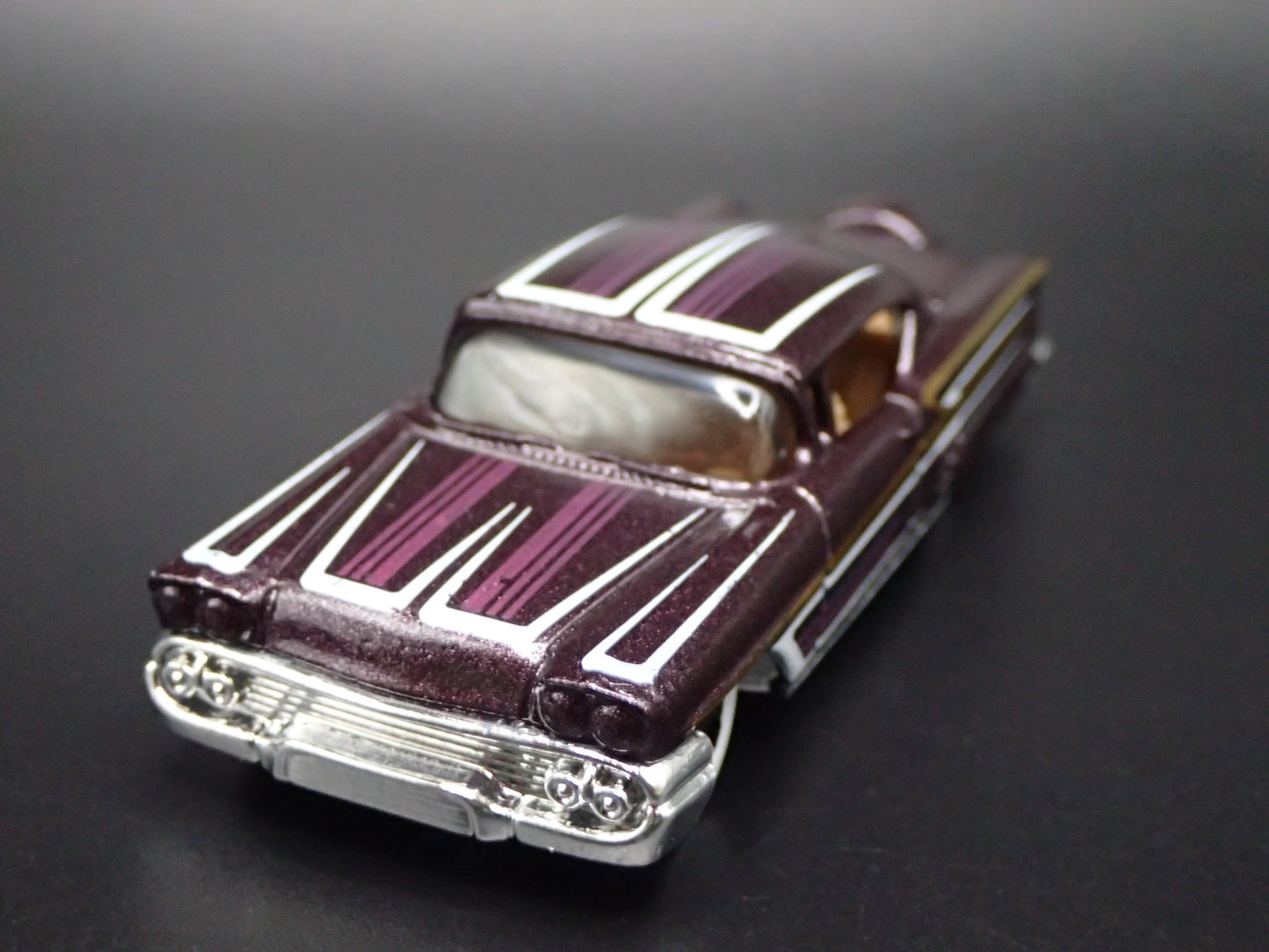 1958 58 CHEVY CHEVROLET IMPALA 1:64 SCALE COLLECTIBLE DIORAMA DIECAST MODEL CAR