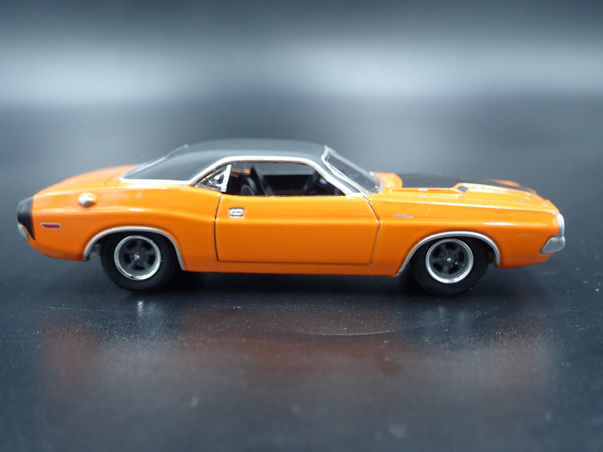 1970 70 DODGE CHALLENGER R/T RARE 1:64 SCALE COLLECTIBLE DIECAST MODEL CAR-Burning Rubber Toy Company