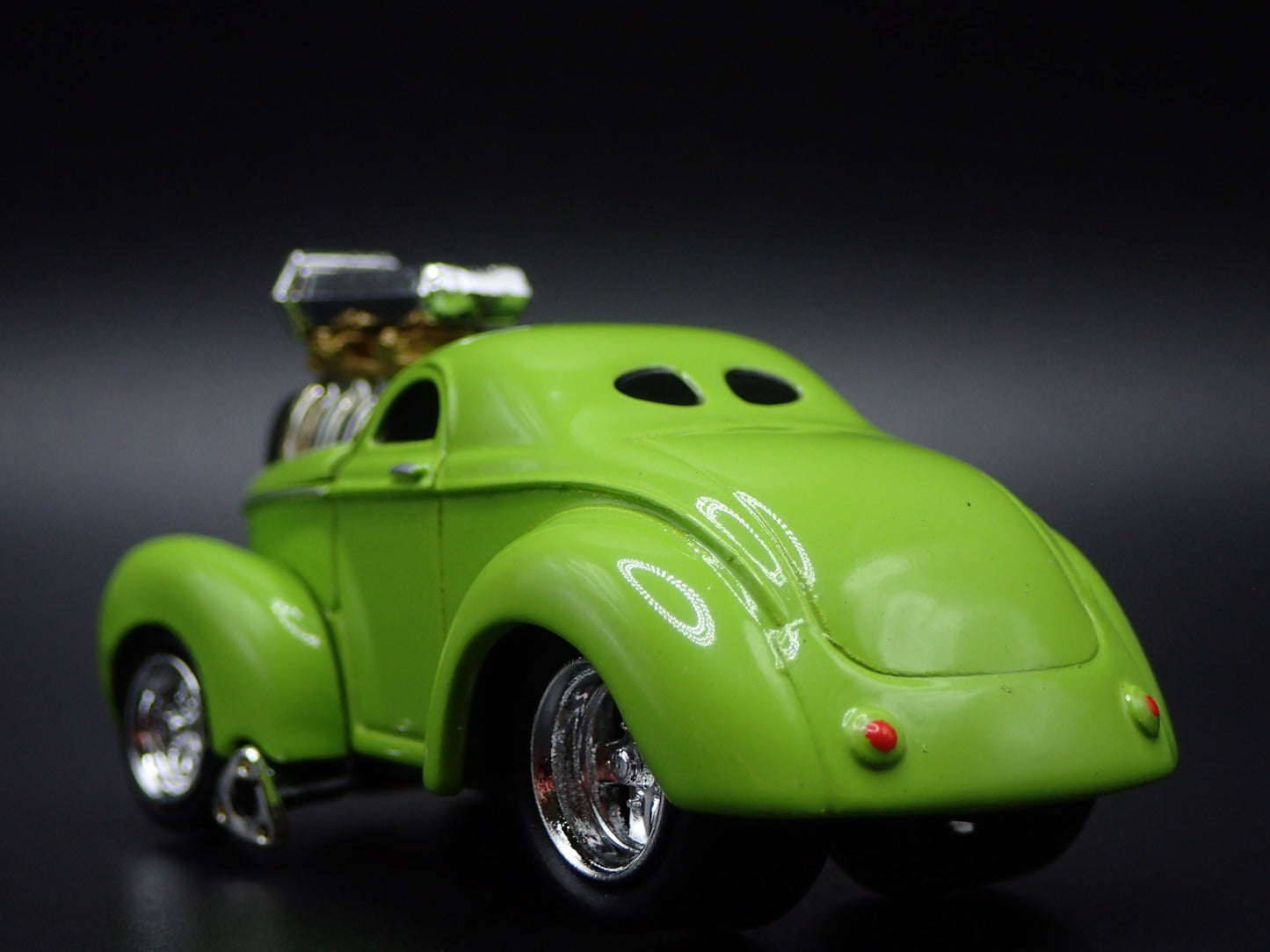 1941 41 WILLYS COUPE GASSER w/ BLOWER NHRA 1:64 SCALE DIORAMA DIECAST MODEL CAR