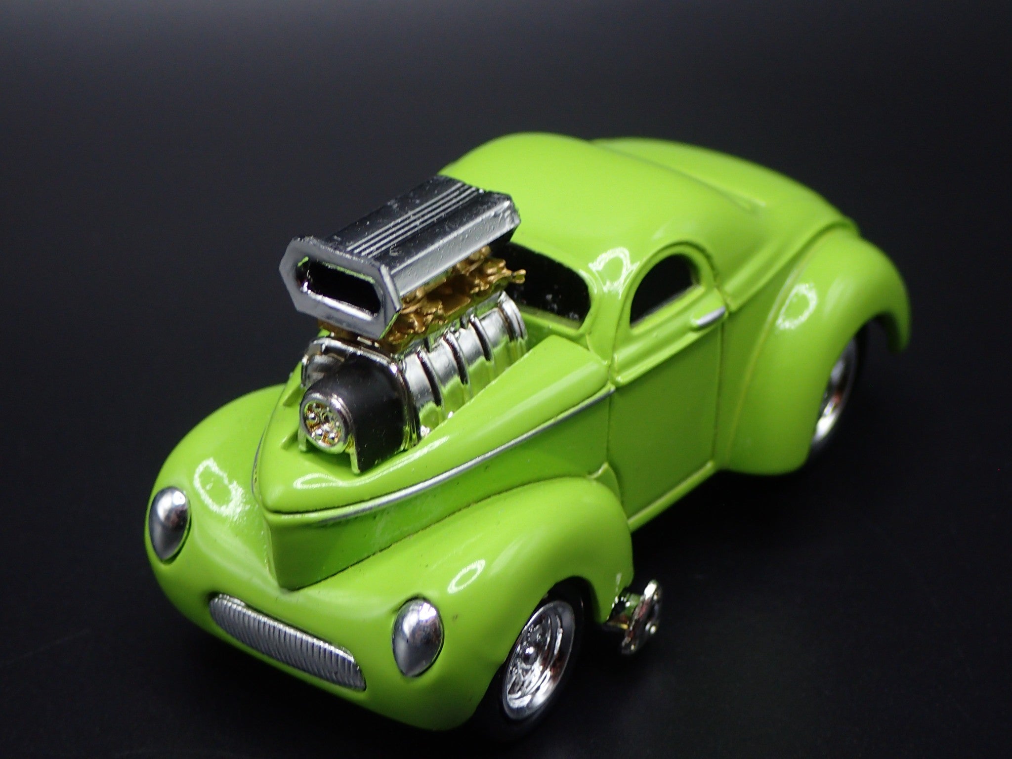1941 Willys Coupe Gasser ミニカー M2 Machines 1:64 ​​​​- ​​1941 Willys Coupe Gasser Brown