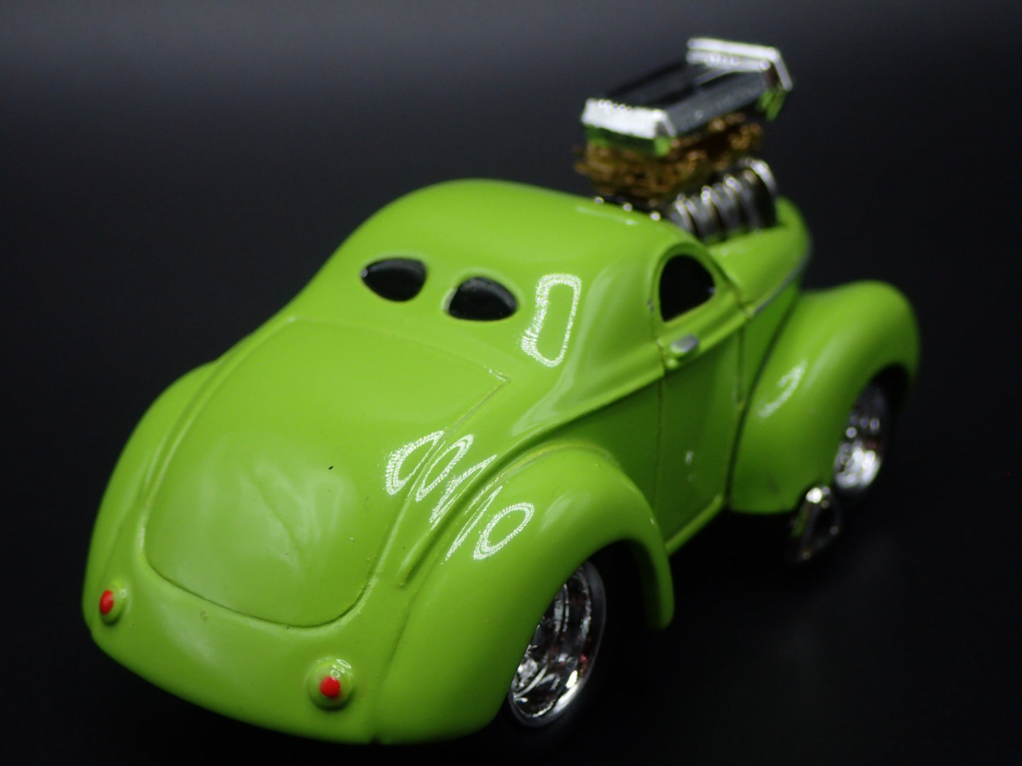 1941 41 WILLYS COUPE GASSER w/ BLOWER NHRA 1:64 SCALE DIORAMA DIECAST MODEL CAR