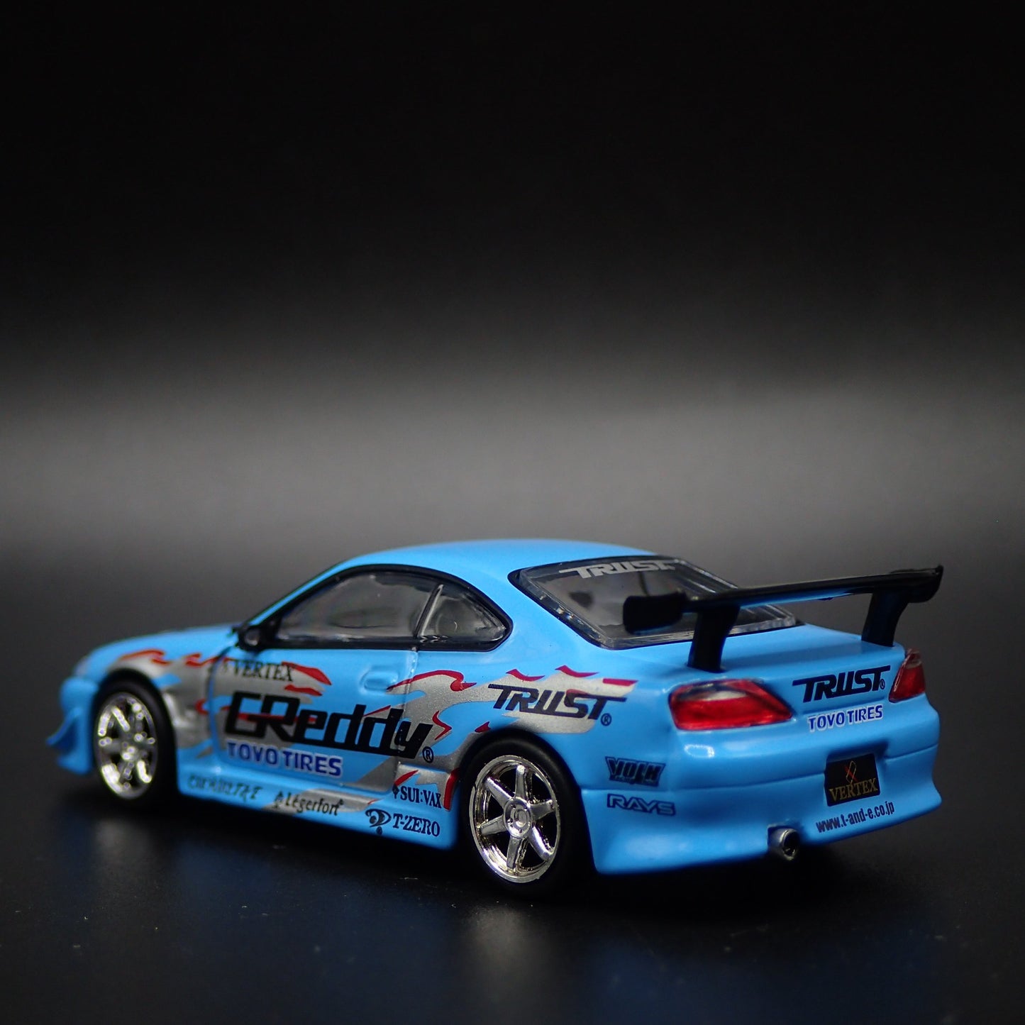 1999-2002 NISSAN SILVIA S15 VERTEX GREDDY 1:64 SCALE DIORAMA DIECAST MODEL CAR