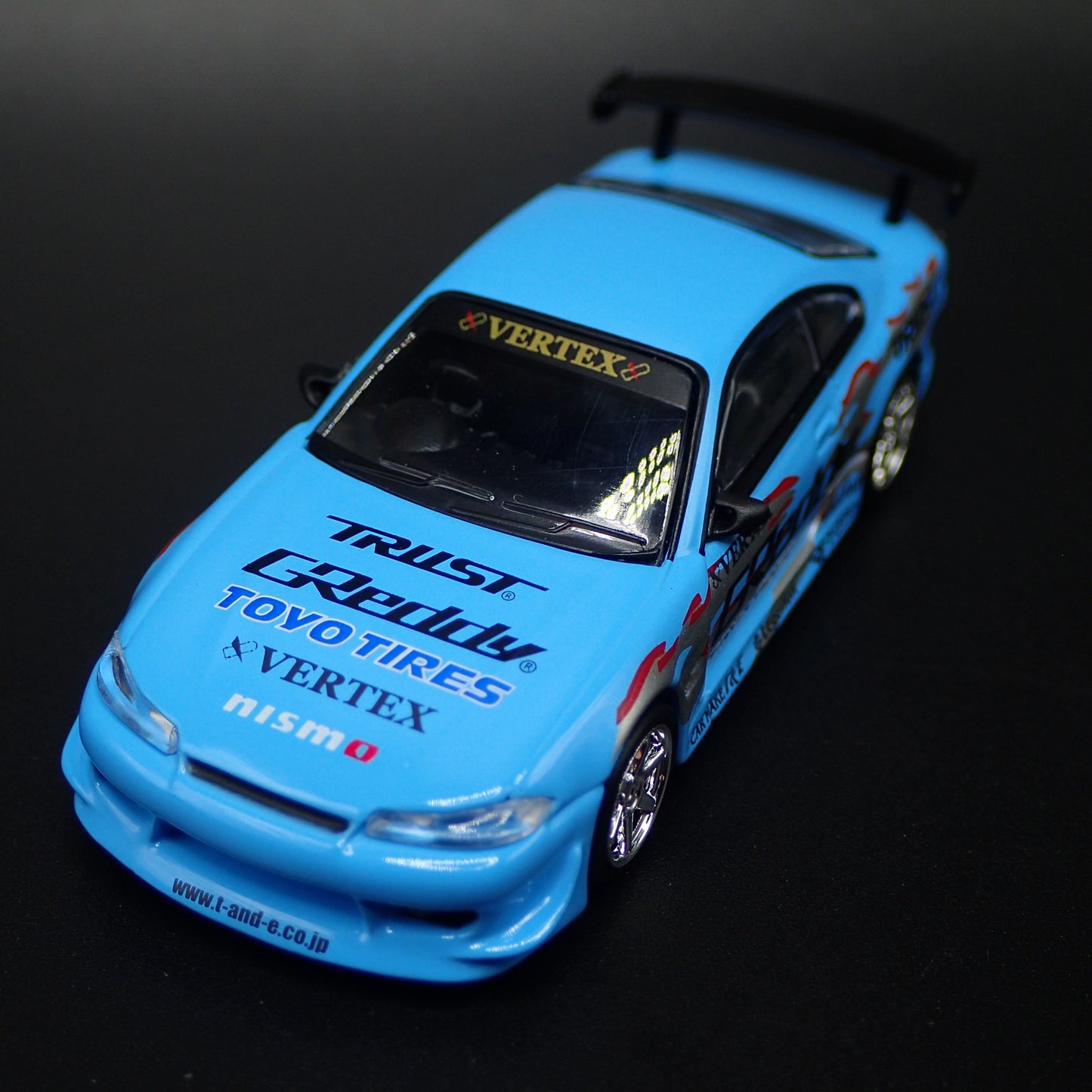 1999-2002 NISSAN SILVIA S15 VERTEX GREDDY 1:64 SCALE DIORAMA DIECAST MODEL CAR