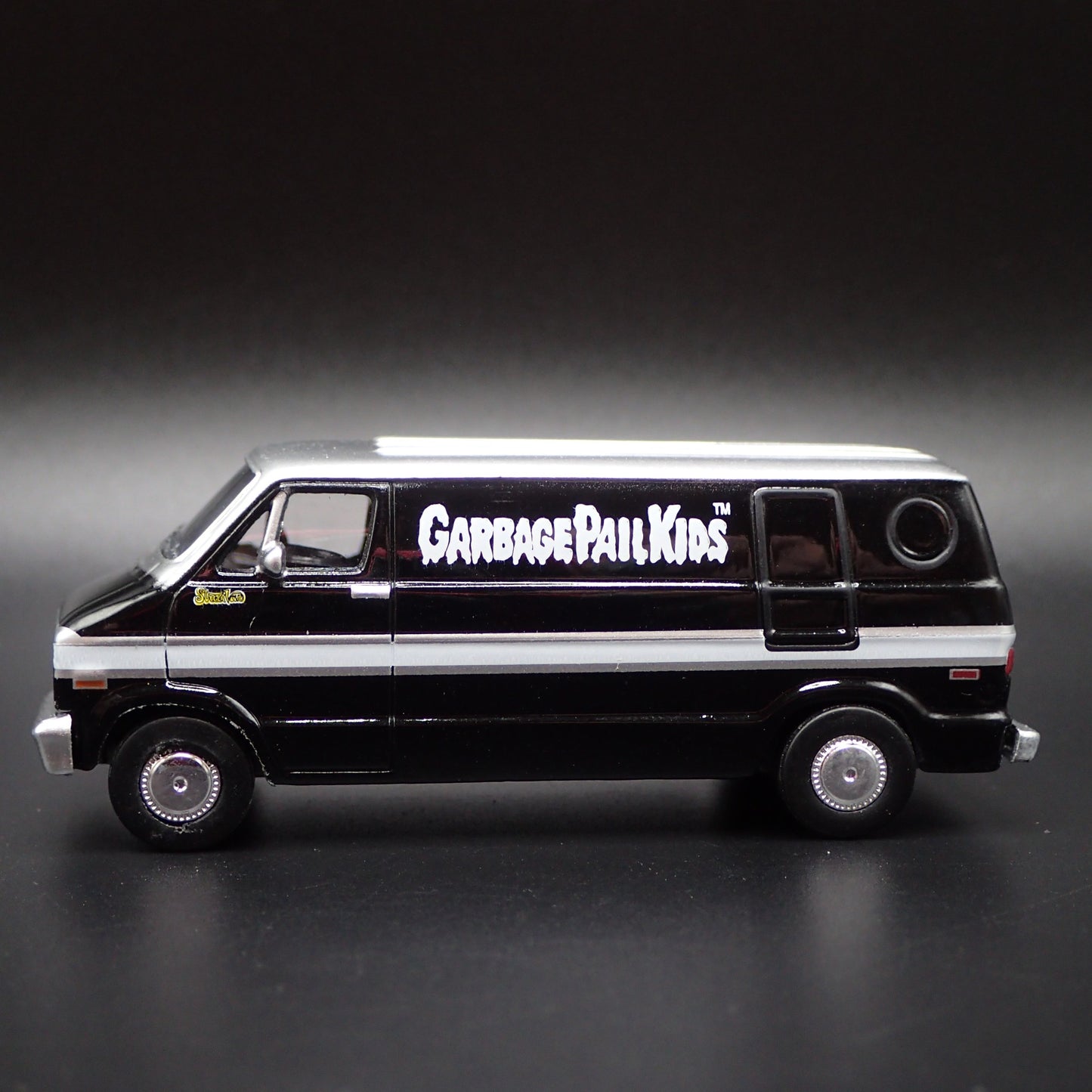 1977 77 DODGE B100 VAN GARBAGE PAIL KIDS GPK BLACK 1:64 SCALE DIECAST MODEL CAR