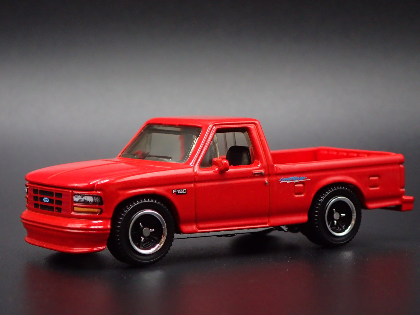 1994 94 FORD SVT F150 LIGHTNING PICKUP TRUCK RED 1:64 SCALE DIECAST MODEL CAR