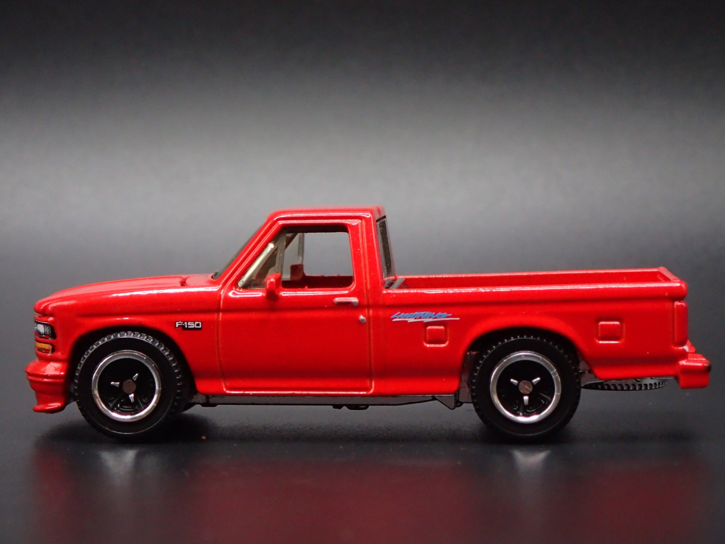 1994 94 FORD SVT F150 LIGHTNING PICKUP TRUCK RED 1:64 SCALE DIECAST MODEL CAR