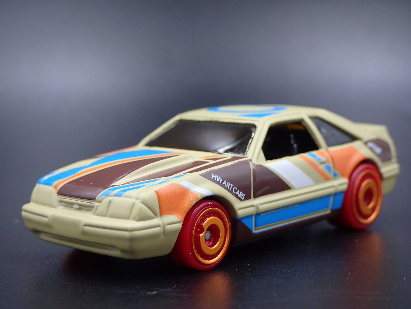 1992 92 FORD MUSTANG FOX BODY TAN 1/64 SCALE COLLECTIBLE DIECAST MODEL CAR