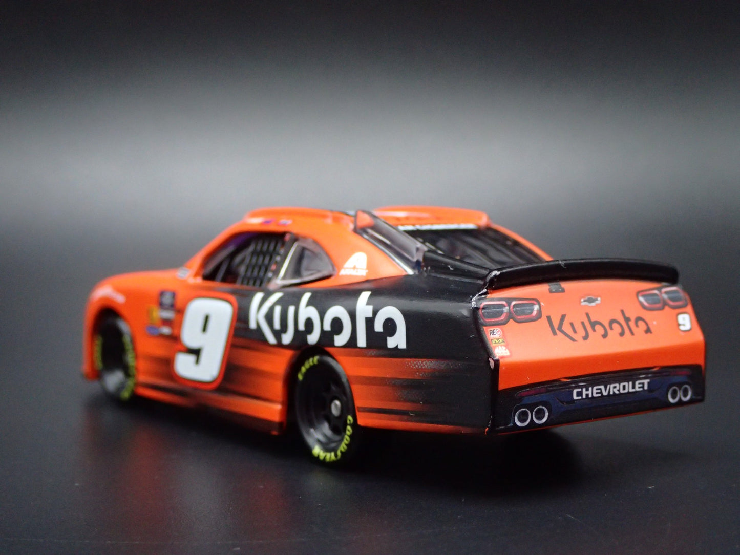 2025 25 CHEVY CAMARO #9 SHANE VAN GISBERGEN KUBOTA NASCAR 1:64 DIECAST MODEL CAR
