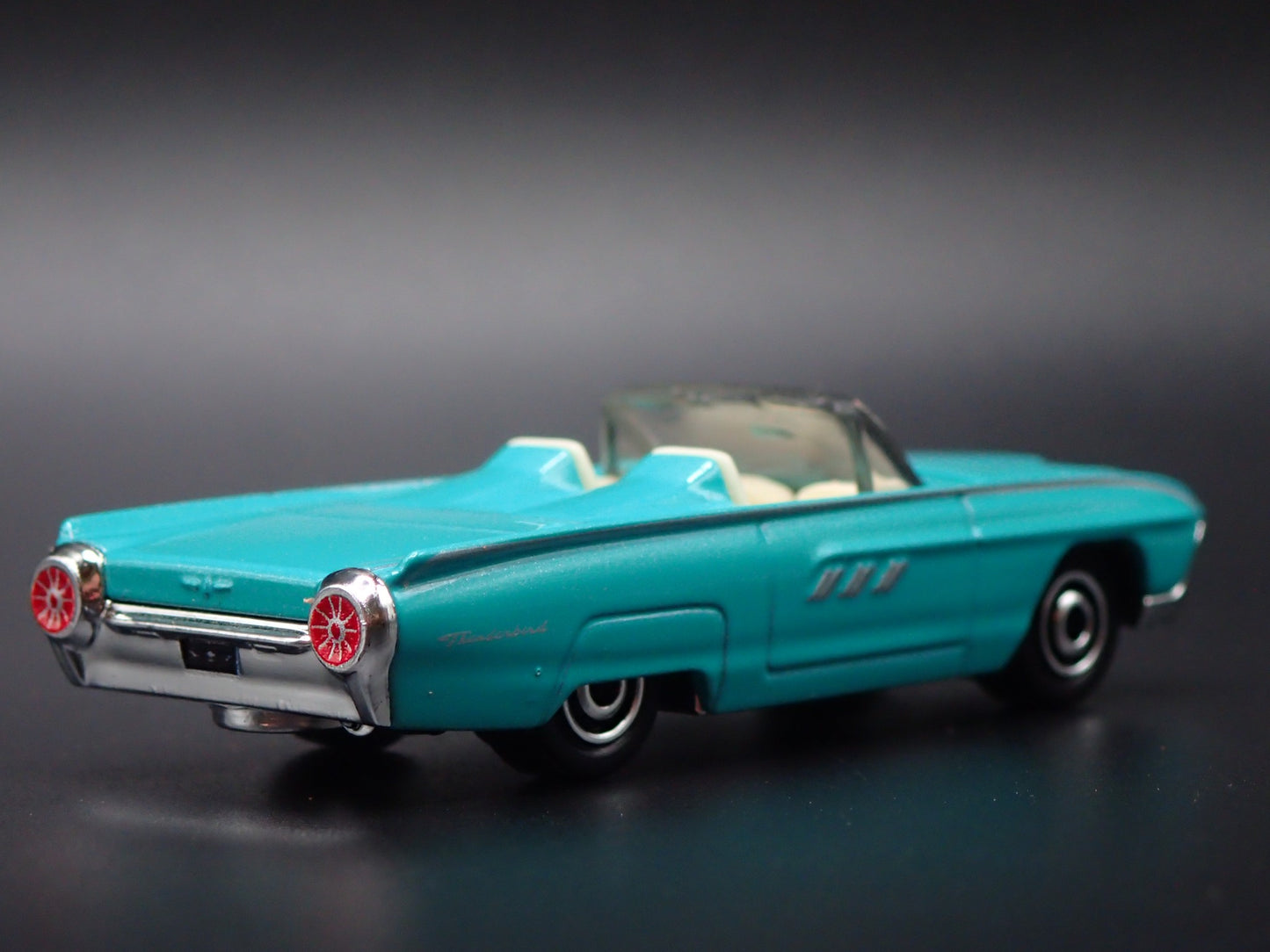 1963 FORD THUNDERBIRD TBIRD CONVERTIBLE 1:64 SCALE COLLECTIBLE DIECAST MODEL CAR