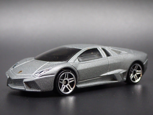 2007-2009 LAMBORGHINI REVENTON SUPER CAR 1:64 SCALE DIORAMA DIECAST MODEL CAR