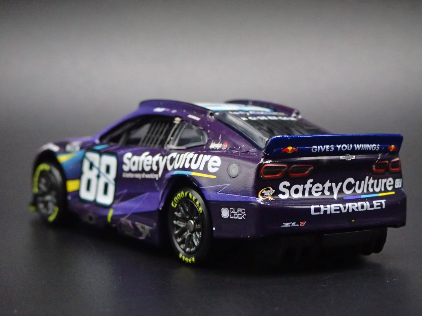 2025 25 CHEVY CAMARO 88 SHANE VAN GISBERGEN SAFETY NASCAR 1:64 DIECAST MODEL CAR